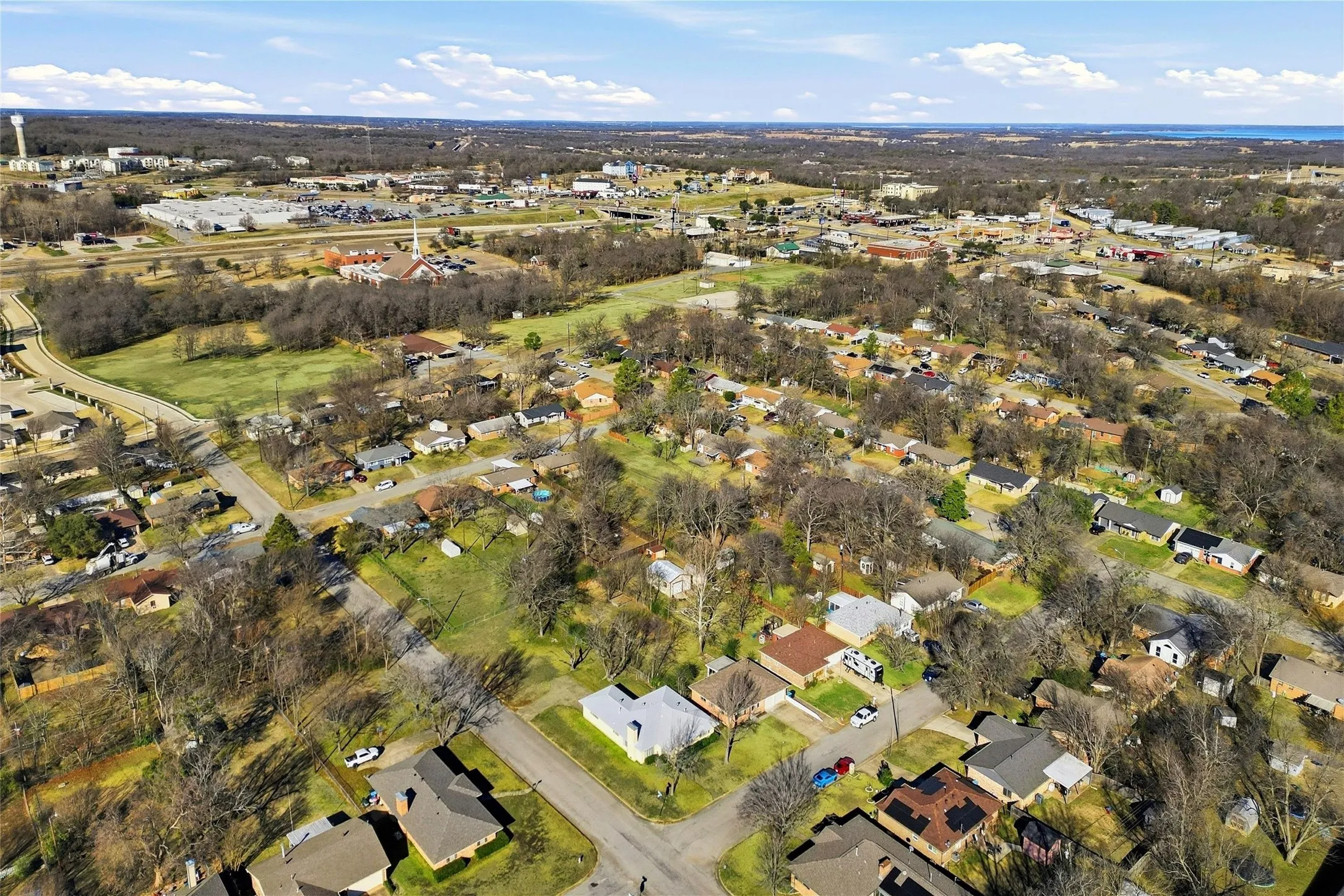 Single Family Residence For Sale in Grayson County , 105 N Wood Avenue, Denison, Texas 75020, 3 Bedroom, 2 Bathroom, 2 Garage spaces, 1,316 Sqft, built in 1967, Preowned, mls#21154997, Real Estate Agent in Denison, Homes For Sale in Grayson county, Homes For Sale in Denison, Realtor in Denison Texas, Real Estate Brokerage Independent Realty Texas, Luminita Cordes Realtor