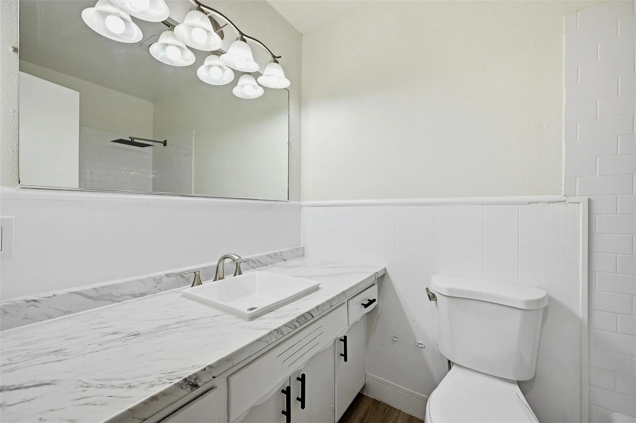 Single Family Residence For Sale in Grayson County , 105 N Wood Avenue, Denison, Texas 75020, 3 Bedroom, 2 Bathroom, 2 Garage spaces, 1,316 Sqft, built in 1967, Preowned, mls#21154997, Real Estate Agent in Denison, Homes For Sale in Grayson county, Homes For Sale in Denison, Realtor in Denison Texas, Real Estate Brokerage Independent Realty Texas, Luminita Cordes Realtor