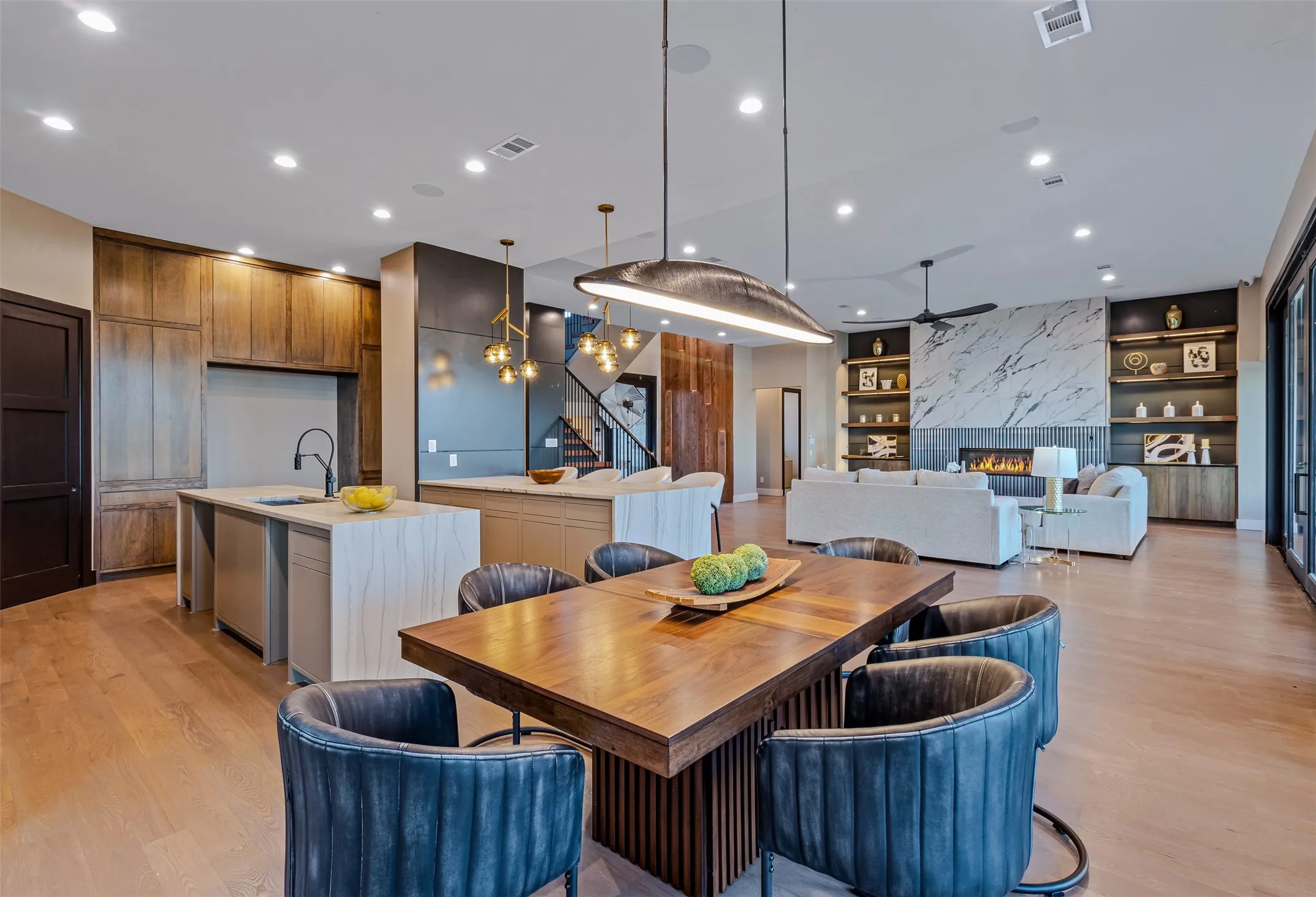 Single Family Residence For Sale in Kaufman County , 1960 Noe Boulevard, Heath, Texas 75126, 4 Bedrooms, 6 Bathrooms, 3 Garage spaces, 4,279 Sqft, built in 2025, New Construction - Complete, Price $2,700,000, mls#21156696, Real Estate Agent in Heath, Homes For Sale in Kaufman county, Homes For Sale in Heath, Realtor in Heath Texas, Real Estate Brokerage Independent Realty Texas, Luminita Cordes Realtor