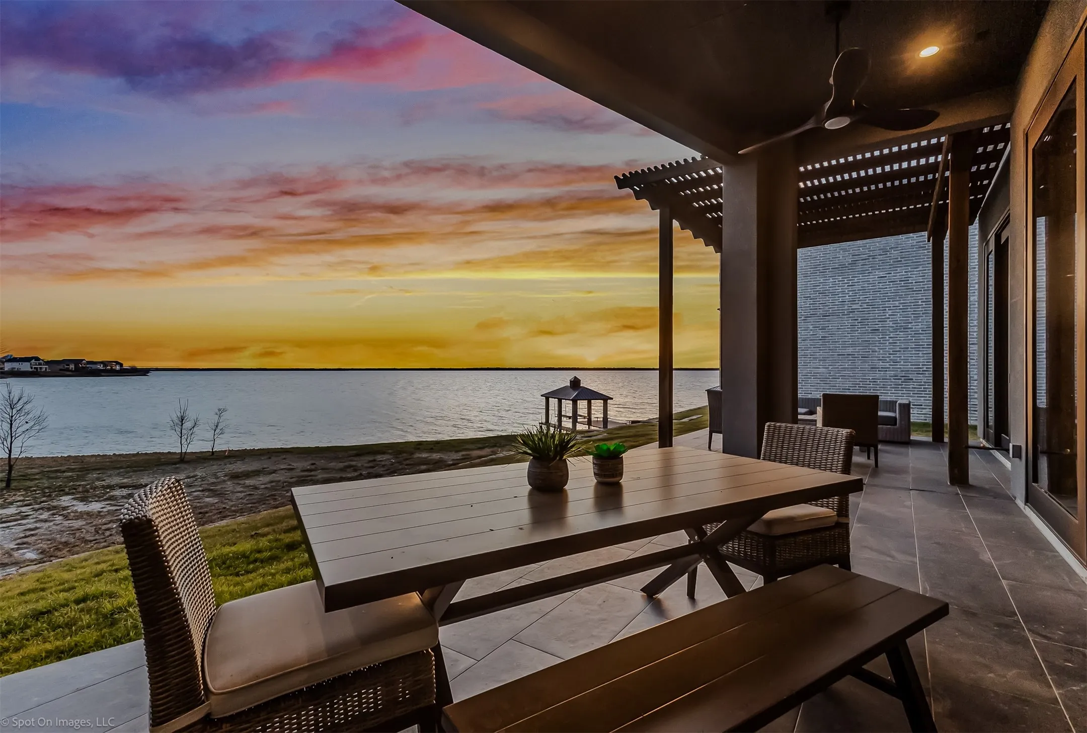 Single Family Residence For Sale in Kaufman County , 1960 Noe Boulevard, Heath, Texas 75126, 4 Bedrooms, 6 Bathrooms, 3 Garage spaces, 4,279 Sqft, built in 2025, New Construction - Complete, Price $2,700,000, mls#21156696, Real Estate Agent in Heath, Homes For Sale in Kaufman county, Homes For Sale in Heath, Realtor in Heath Texas, Real Estate Brokerage Independent Realty Texas, Luminita Cordes Realtor