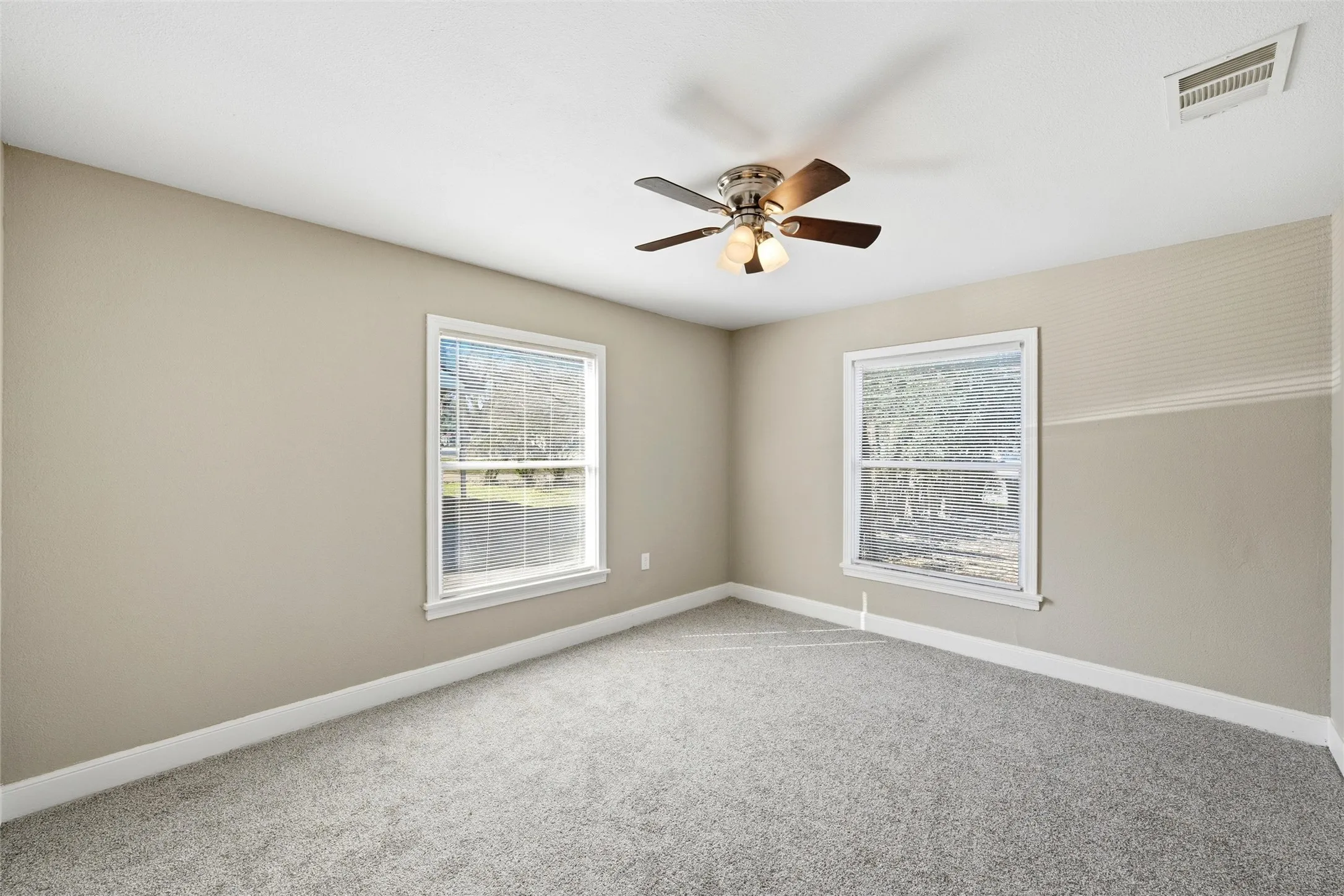 Single Family Residence For Sale in Mc Lennan County , 3804 Colcord Avenue, Waco, Texas 76707, 2 Bedrooms, 1 Bathroom, Garage spaces, 858 Sqft, built in 1947, Price $155,000, mls#21152468, Real Estate Agent in Waco, Homes For Sale in Mc Lennan county, Homes For Sale in Waco, Realtor in Waco Texas, Real Estate Brokerage Independent Realty Texas, Luminita Cordes Realtor