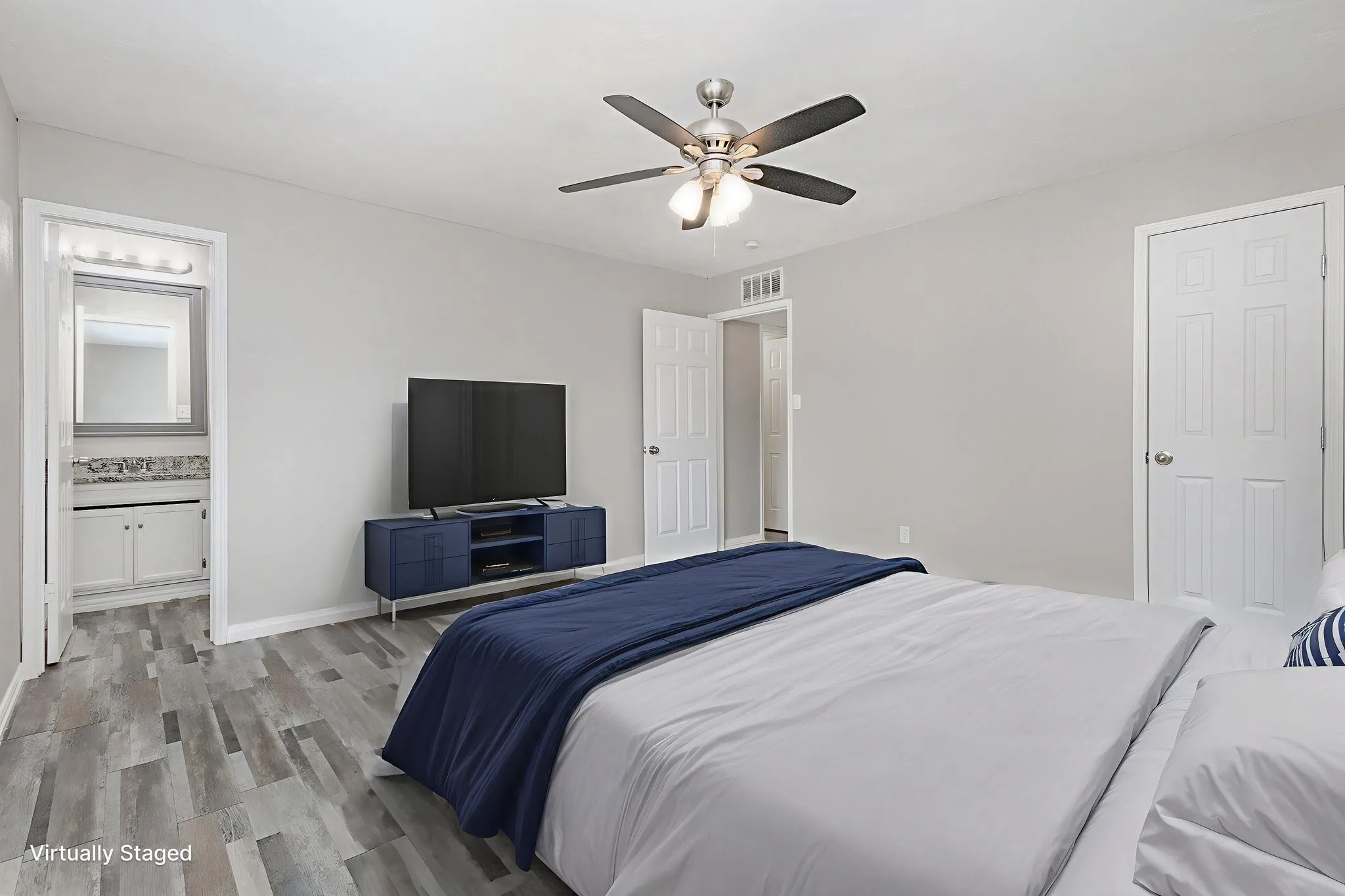 Single Family Residence For Sale in Denton County , 5513 Rearn Drive, The Colony, Texas 75056, 3 Bedroom, 2 Bathroom, 2 Garage spaces, 1,433 Sqft, built in 1978, Preowned, mls#21156722, Real Estate Agent in The Colony, Homes For Sale in Denton county, Homes For Sale in The Colony, Realtor in The Colony Texas, Real Estate Brokerage Independent Realty Texas, Luminita Cordes Realtor