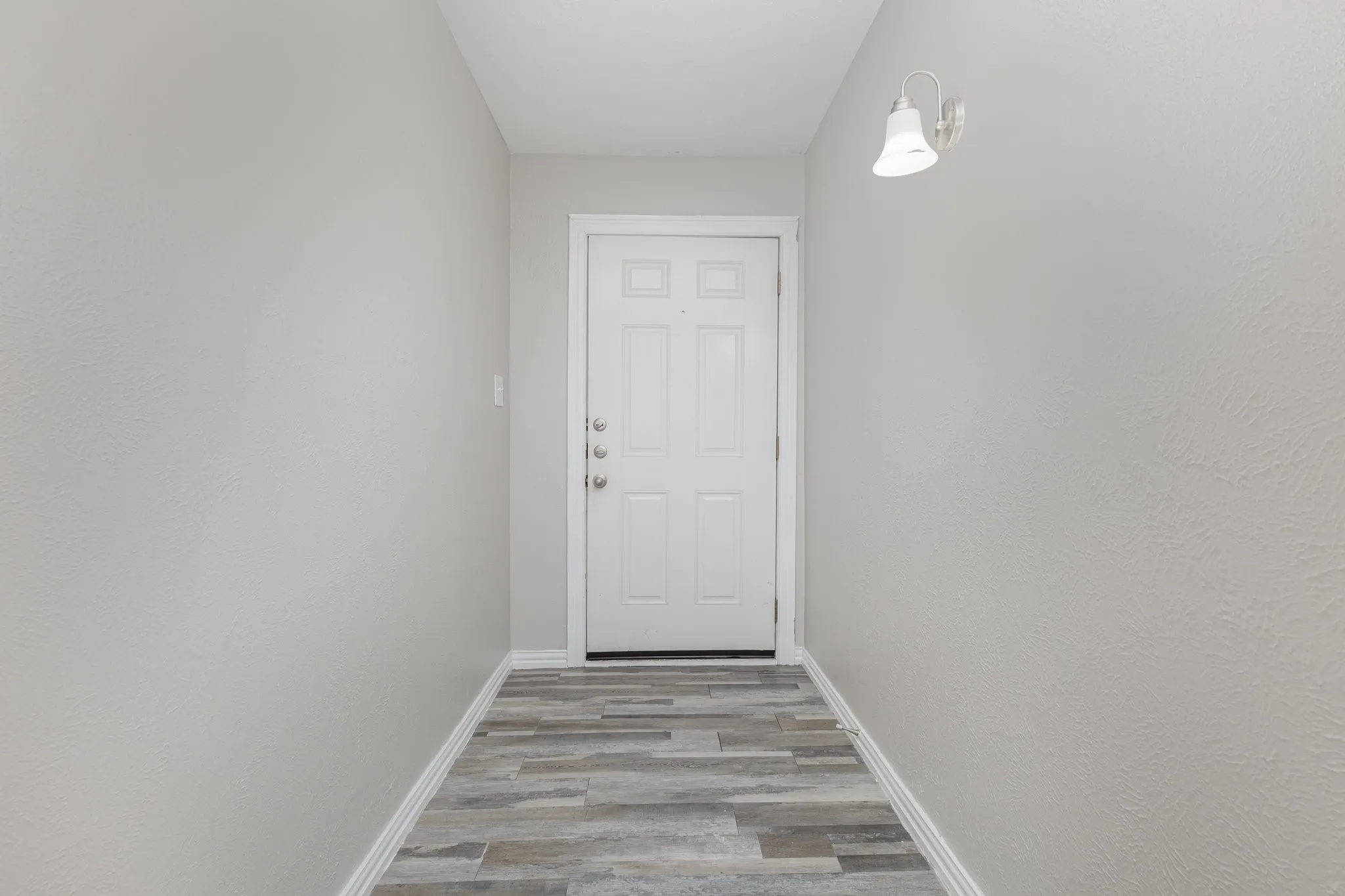 Single Family Residence For Sale in Denton County , 5513 Rearn Drive, The Colony, Texas 75056, 3 Bedroom, 2 Bathroom, 2 Garage spaces, 1,433 Sqft, built in 1978, Preowned, mls#21156722, Real Estate Agent in The Colony, Homes For Sale in Denton county, Homes For Sale in The Colony, Realtor in The Colony Texas, Real Estate Brokerage Independent Realty Texas, Luminita Cordes Realtor