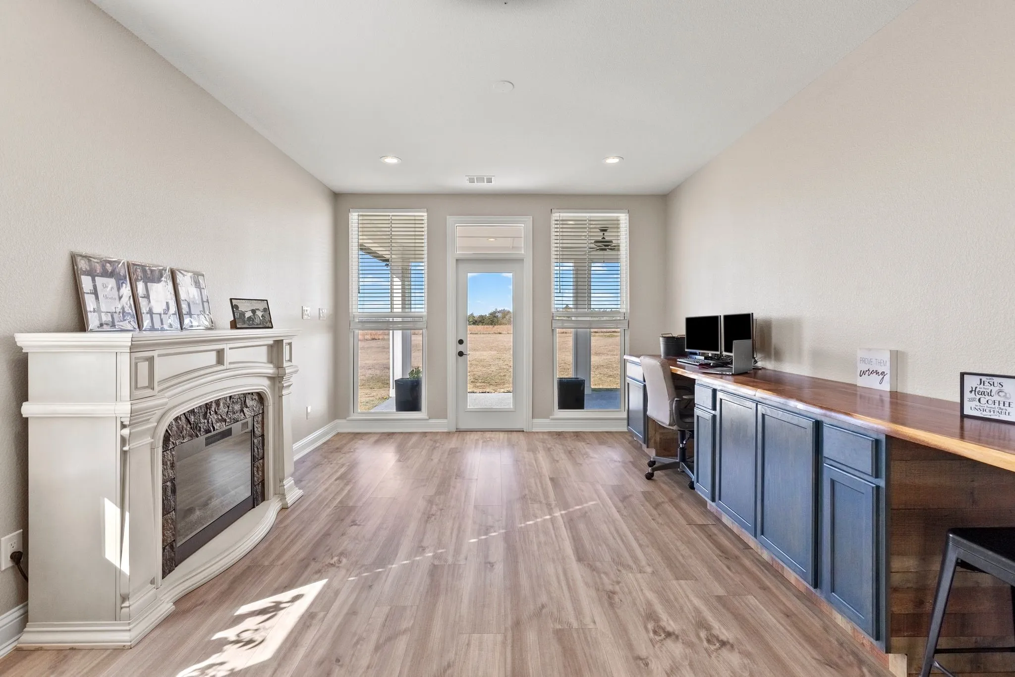 Single Family Residence For Sale in Hunt County , 4280 County Road 3220, Lone Oak, Texas 75453, 4 Bedroom, 3 Bathroom, 2 Garage spaces, 2,624 Sqft, built in 2022, mls#21156813, Real Estate Agent in Lone Oak, Homes For Sale in Hunt county, Homes For Sale in Lone Oak, Realtor in Lone Oak Texas, Real Estate Brokerage Independent Realty Texas, Luminita Cordes Realtor