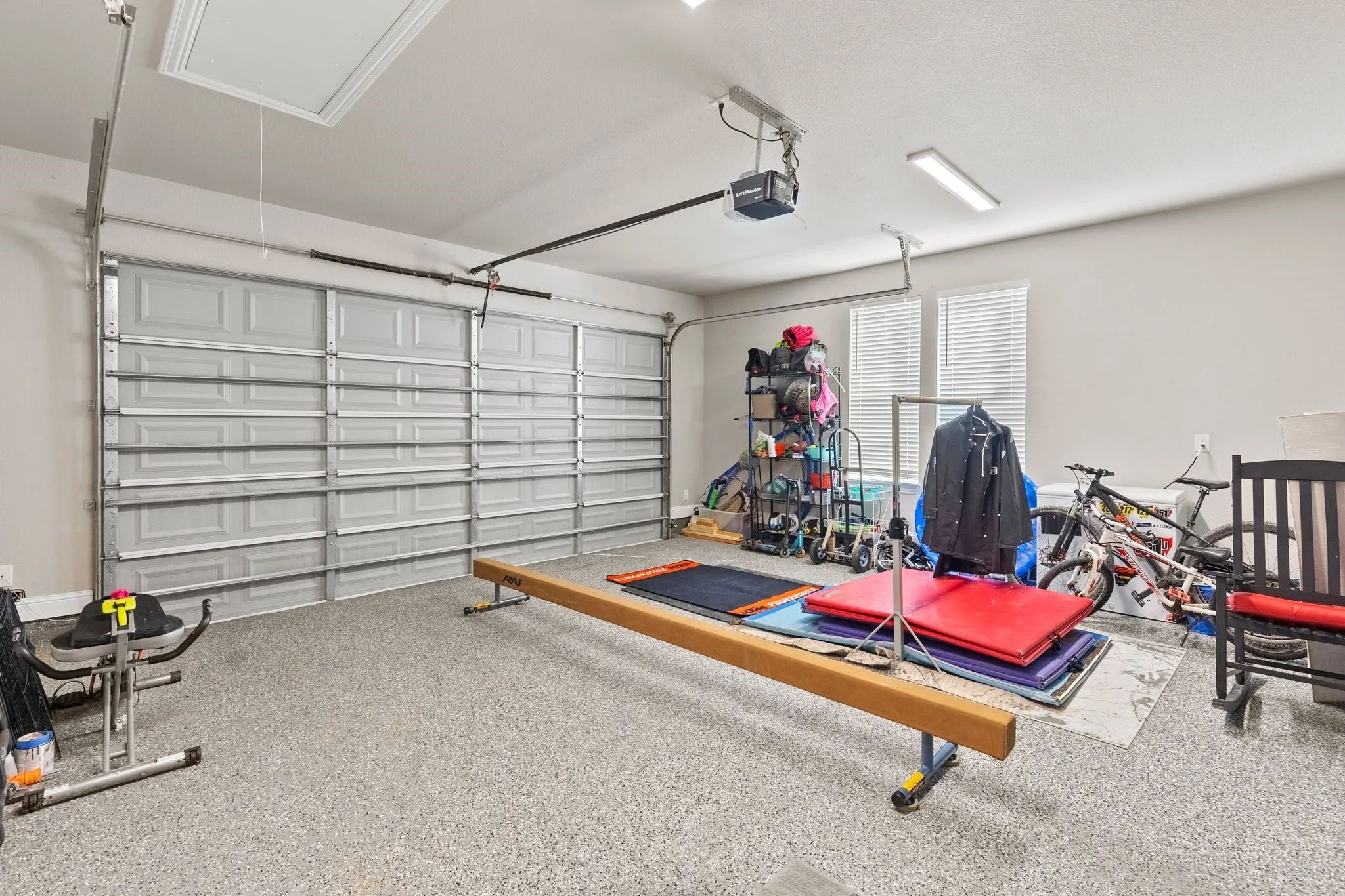 Single Family Residence For Sale in Hunt County , 4280 County Road 3220, Lone Oak, Texas 75453, 4 Bedroom, 3 Bathroom, 2 Garage spaces, 2,624 Sqft, built in 2022, mls#21156813, Real Estate Agent in Lone Oak, Homes For Sale in Hunt county, Homes For Sale in Lone Oak, Realtor in Lone Oak Texas, Real Estate Brokerage Independent Realty Texas, Luminita Cordes Realtor