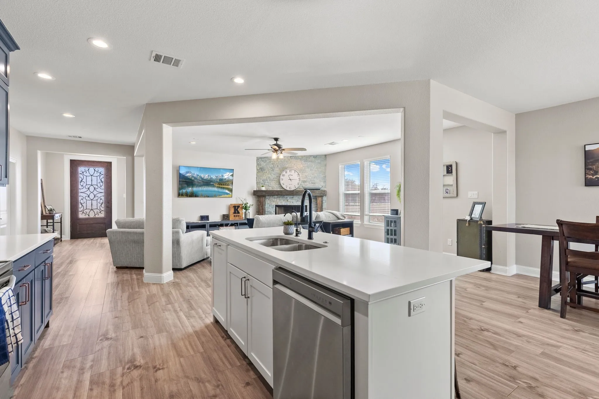 Single Family Residence For Sale in Hunt County , 4280 County Road 3220, Lone Oak, Texas 75453, 4 Bedroom, 3 Bathroom, 2 Garage spaces, 2,624 Sqft, built in 2022, mls#21156813, Real Estate Agent in Lone Oak, Homes For Sale in Hunt county, Homes For Sale in Lone Oak, Realtor in Lone Oak Texas, Real Estate Brokerage Independent Realty Texas, Luminita Cordes Realtor