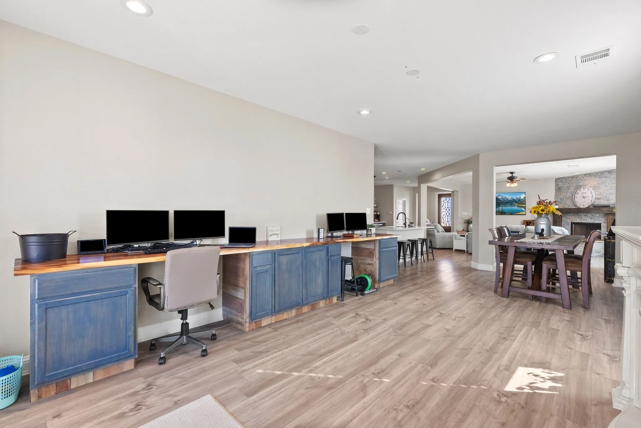 Single Family Residence For Sale in Hunt County , 4280 County Road 3220, Lone Oak, Texas 75453, 4 Bedroom, 3 Bathroom, 2 Garage spaces, 2,624 Sqft, built in 2022, mls#21156813, Real Estate Agent in Lone Oak, Homes For Sale in Hunt county, Homes For Sale in Lone Oak, Realtor in Lone Oak Texas, Real Estate Brokerage Independent Realty Texas, Luminita Cordes Realtor