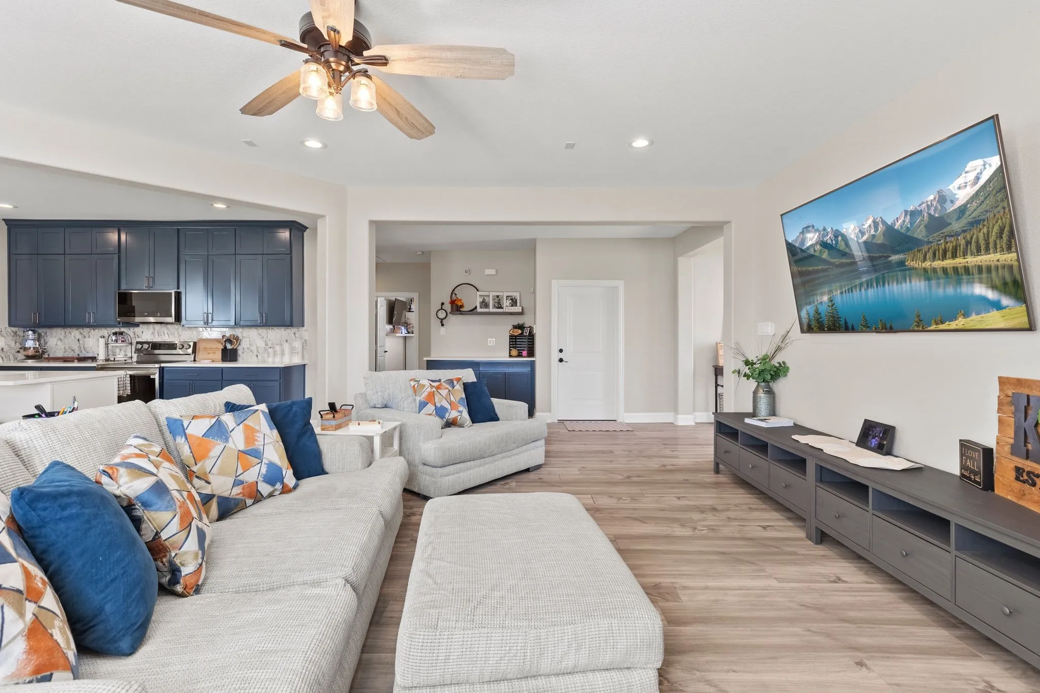 Single Family Residence For Sale in Hunt County , 4280 County Road 3220, Lone Oak, Texas 75453, 4 Bedroom, 3 Bathroom, 2 Garage spaces, 2,624 Sqft, built in 2022, mls#21156813, Real Estate Agent in Lone Oak, Homes For Sale in Hunt county, Homes For Sale in Lone Oak, Realtor in Lone Oak Texas, Real Estate Brokerage Independent Realty Texas, Luminita Cordes Realtor