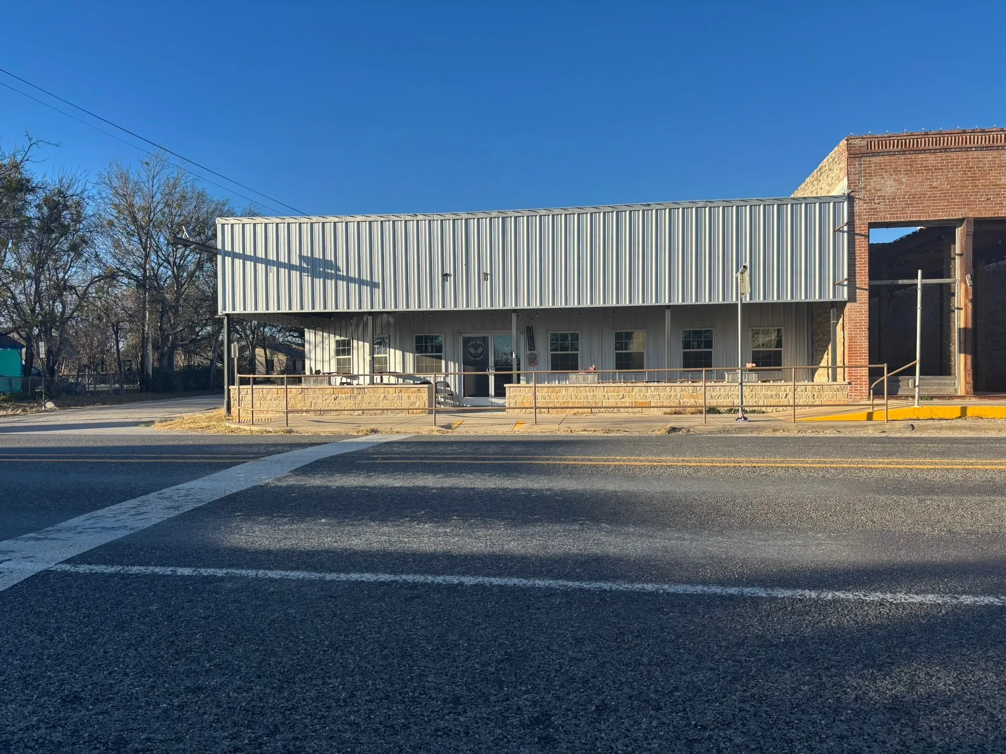 Retail For Sale in Hood County , 8718 W US Highway 377, Tolar, Texas 76476, 0, 0, Garage spaces, 0 Sqft, built in 1940, Preowned, mls#21155557, Real Estate Agent in Tolar, Homes For Sale in Hood county, Homes For Sale in Tolar, Realtor in Tolar Texas, Real Estate Brokerage Independent Realty Texas, Luminita Cordes Realtor