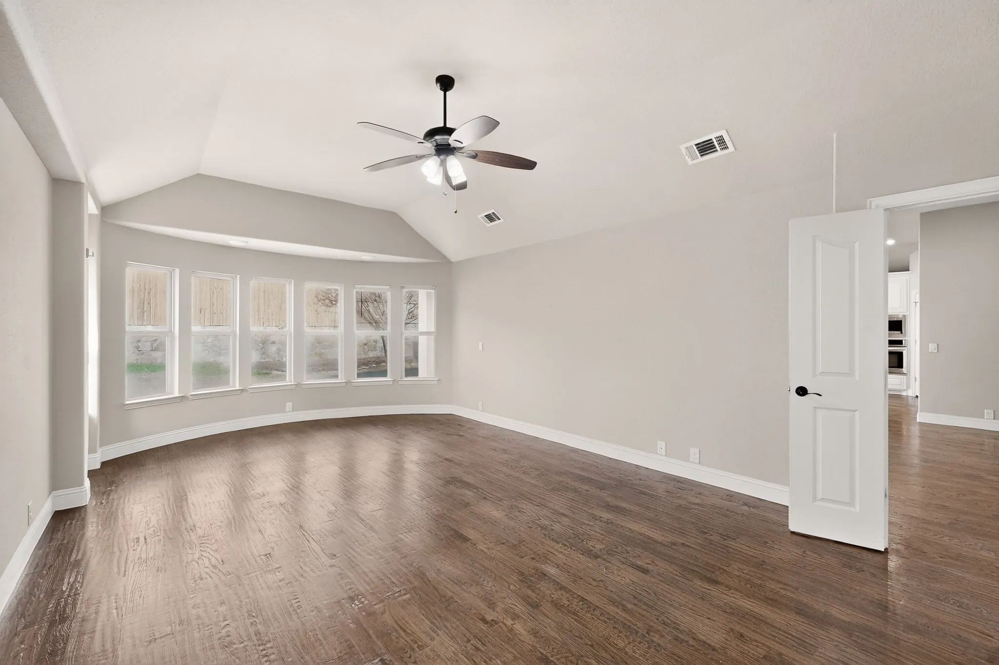 Single Family Residence For Sale in Johnson County , 832 Monticello Drive, Burleson, Texas 76028, 5 Bedroom, 3 Bathroom, 2 Garage spaces, 3,294 Sqft, built in 2015, Preowned, mls#21154728, Real Estate Agent in Burleson, Homes For Sale in Johnson county, Homes For Sale in Burleson, Realtor in Burleson Texas, Real Estate Brokerage Independent Realty Texas, Luminita Cordes Realtor
