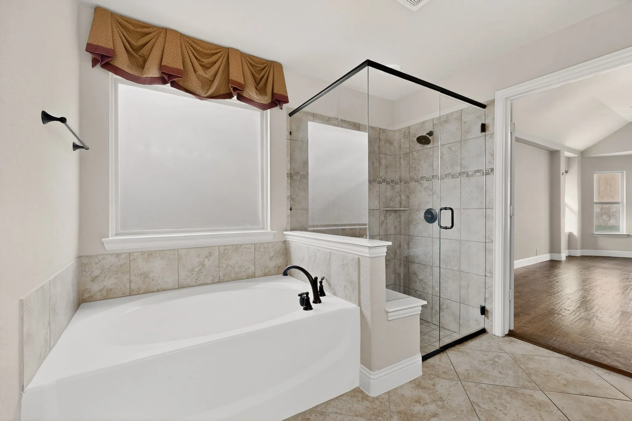 Single Family Residence For Sale in Johnson County , 832 Monticello Drive, Burleson, Texas 76028, 5 Bedroom, 3 Bathroom, 2 Garage spaces, 3,294 Sqft, built in 2015, Preowned, mls#21154728, Real Estate Agent in Burleson, Homes For Sale in Johnson county, Homes For Sale in Burleson, Realtor in Burleson Texas, Real Estate Brokerage Independent Realty Texas, Luminita Cordes Realtor