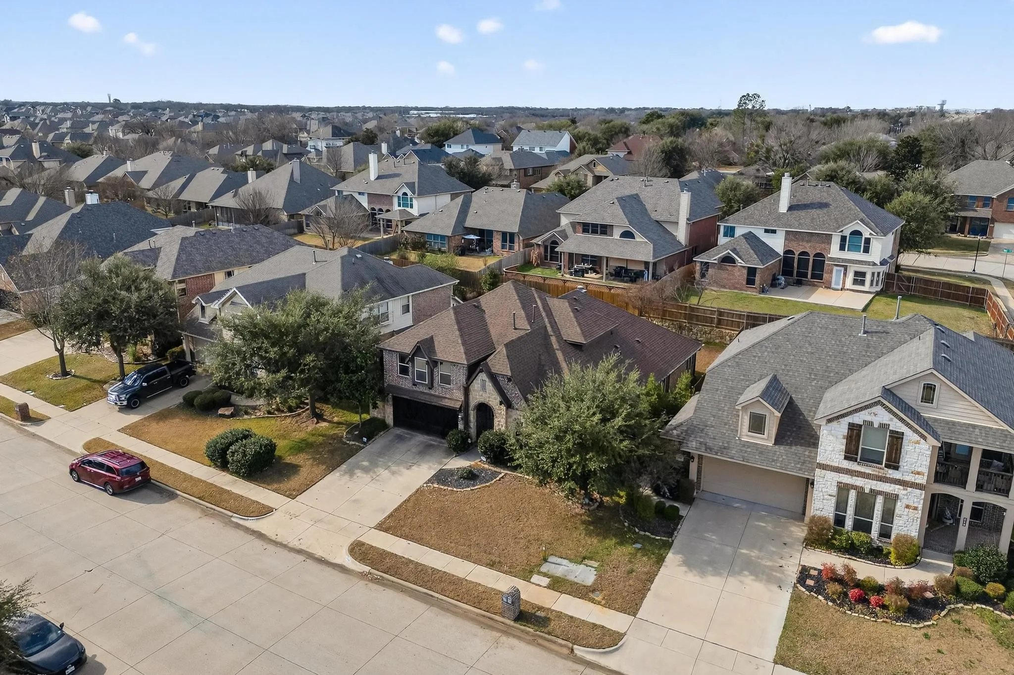 Single Family Residence For Sale in Johnson County , 832 Monticello Drive, Burleson, Texas 76028, 5 Bedroom, 3 Bathroom, 2 Garage spaces, 3,294 Sqft, built in 2015, Preowned, mls#21154728, Real Estate Agent in Burleson, Homes For Sale in Johnson county, Homes For Sale in Burleson, Realtor in Burleson Texas, Real Estate Brokerage Independent Realty Texas, Luminita Cordes Realtor