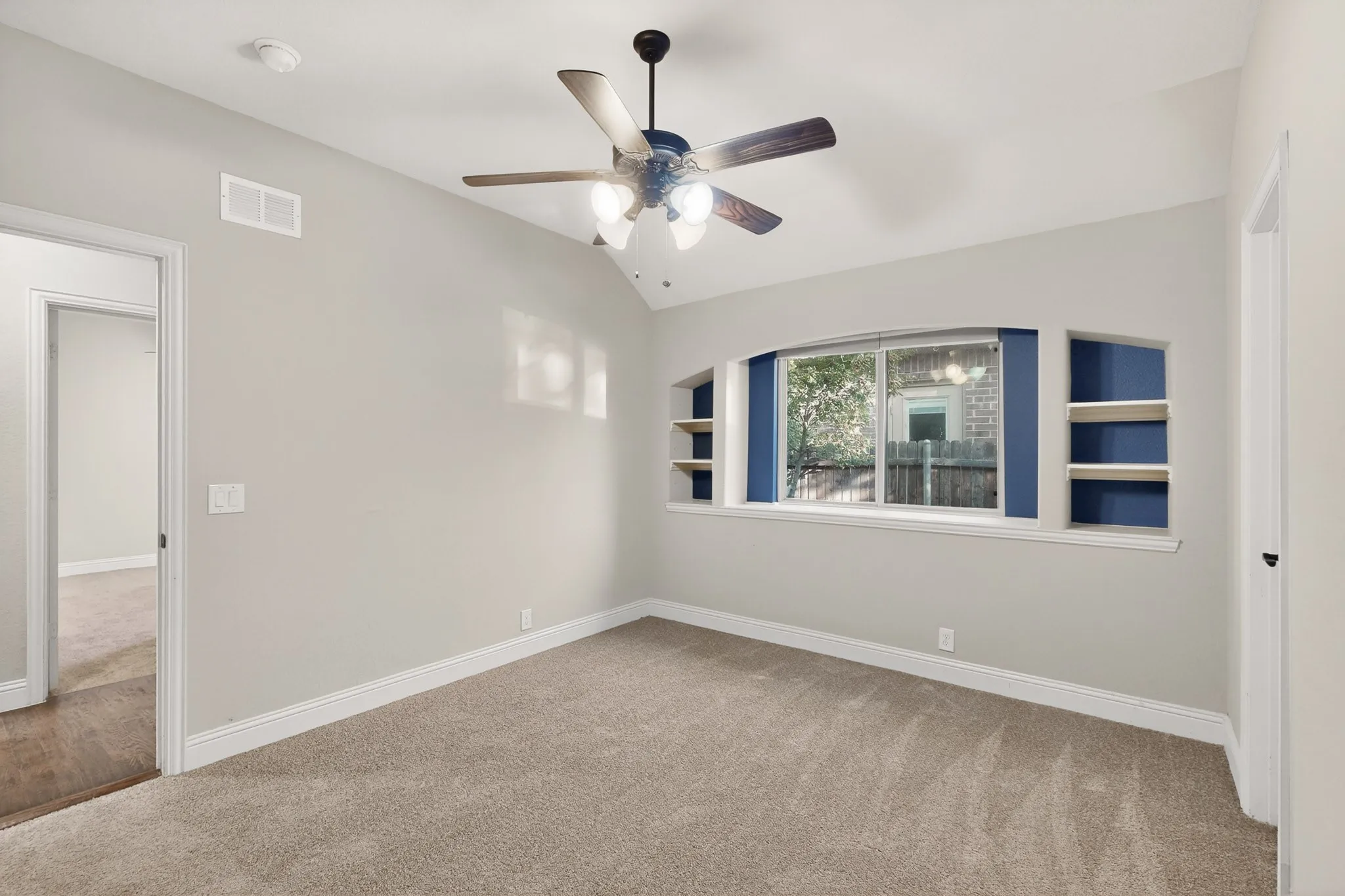 Single Family Residence For Sale in Johnson County , 832 Monticello Drive, Burleson, Texas 76028, 5 Bedroom, 3 Bathroom, 2 Garage spaces, 3,294 Sqft, built in 2015, Preowned, mls#21154728, Real Estate Agent in Burleson, Homes For Sale in Johnson county, Homes For Sale in Burleson, Realtor in Burleson Texas, Real Estate Brokerage Independent Realty Texas, Luminita Cordes Realtor