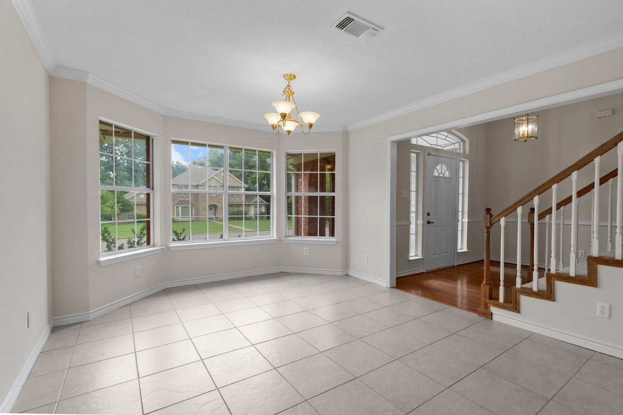 Multi Use Room - Office, Dinning, Playroom