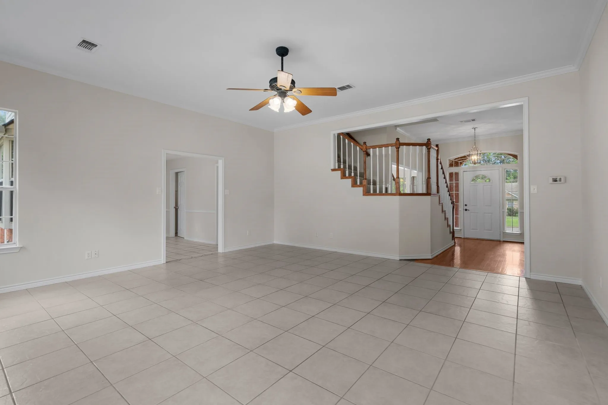 Single Family Residence For Sale in Grayson County , 105 Park Lane, Pottsboro, Texas 75076, 4 Bedroom, 3 Bathroom, 2 Garage spaces, 2,744 Sqft, built in 1995, Preowned, mls#21147247, Real Estate Agent in Pottsboro, Homes For Sale in Grayson county, Homes For Sale in Pottsboro, Realtor in Pottsboro Texas, Real Estate Brokerage Independent Realty Texas, Luminita Cordes Realtor