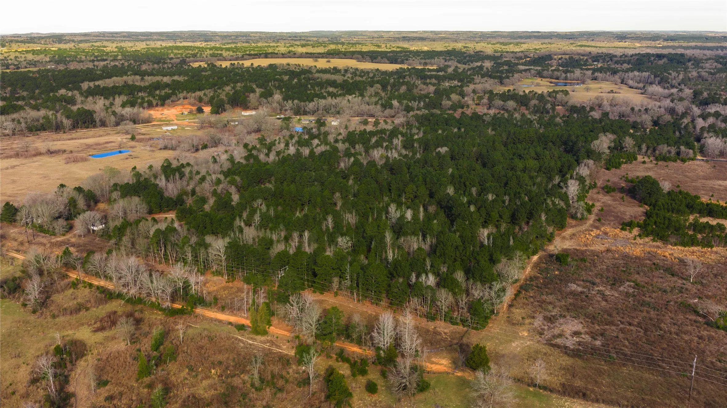 Single Family Residence For Sale in Anderson County , 3662 ACR 359, Palestine, Texas 75803, 3 Bedrooms, 3 Bathrooms, 3 Garage spaces, 2,344 Sqft, built in 1972, Price $855,000, mls#21156872, Real Estate Agent in Palestine, Homes For Sale in Anderson county, Homes For Sale in Palestine, Realtor in Palestine Texas, Real Estate Brokerage Independent Realty Texas, Luminita Cordes Realtor