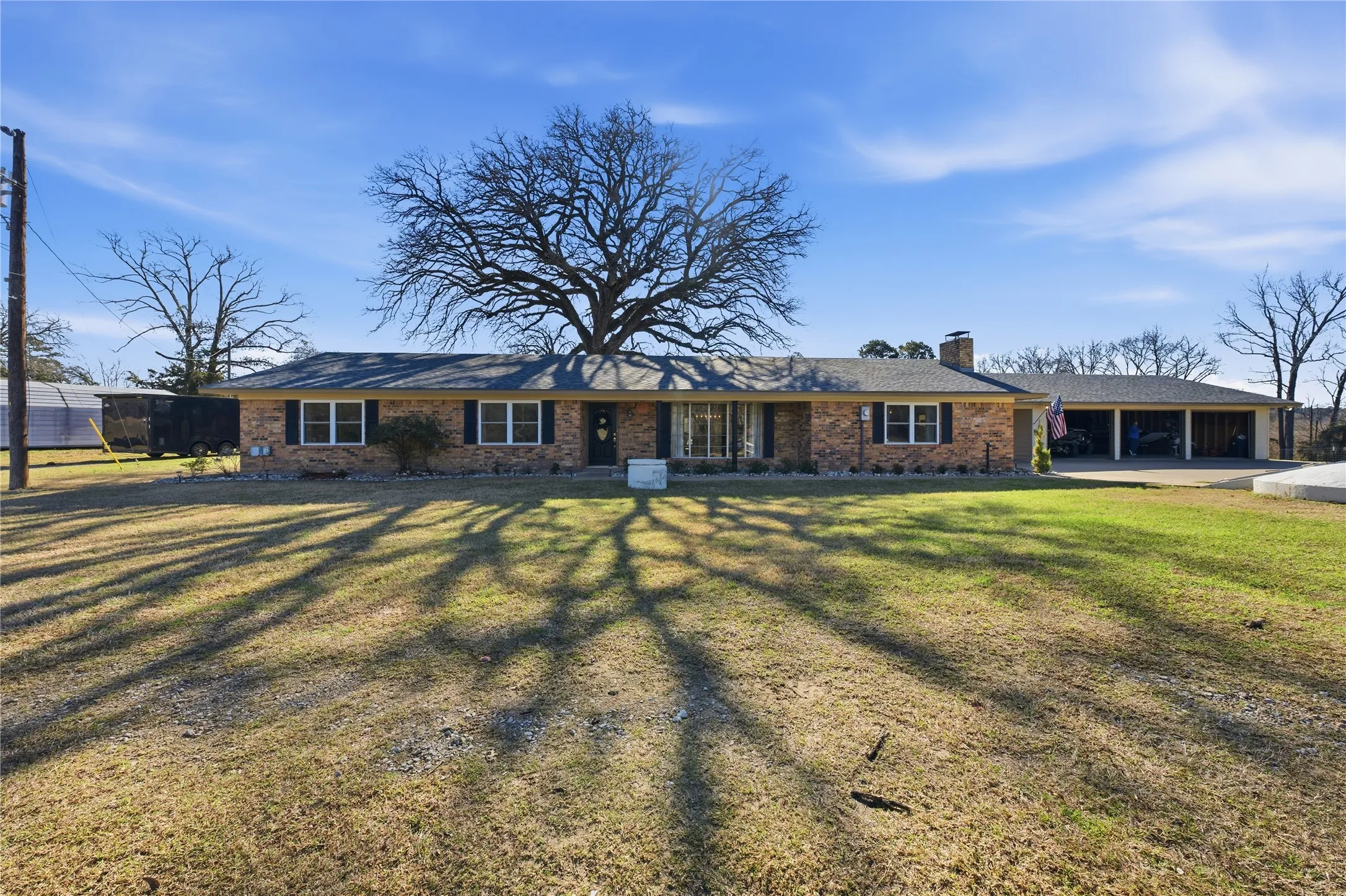 Single Family Residence For Sale in Anderson County , 3662 ACR 359, Palestine, Texas 75803, 3 Bedrooms, 3 Bathrooms, 3 Garage spaces, 2,344 Sqft, built in 1972, Price $855,000, mls#21156872, Real Estate Agent in Palestine, Homes For Sale in Anderson county, Homes For Sale in Palestine, Realtor in Palestine Texas, Real Estate Brokerage Independent Realty Texas, Luminita Cordes Realtor