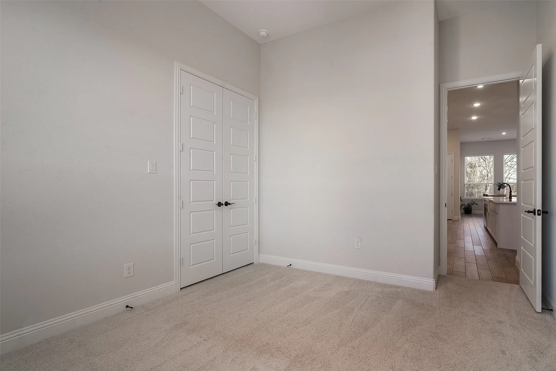 Single Family Residence For Sale in Grayson County , 1843 Granite Way, Van Alstyne, Texas 75495, 5 Bedroom, 3 Bathroom, 3 Garage spaces, 2,829 Sqft, built in 2024, mls#21155725, Real Estate Agent in Van Alstyne, Homes For Sale in Grayson county, Homes For Sale in Van Alstyne, Realtor in Van Alstyne Texas, Real Estate Brokerage Independent Realty Texas, Luminita Cordes Realtor