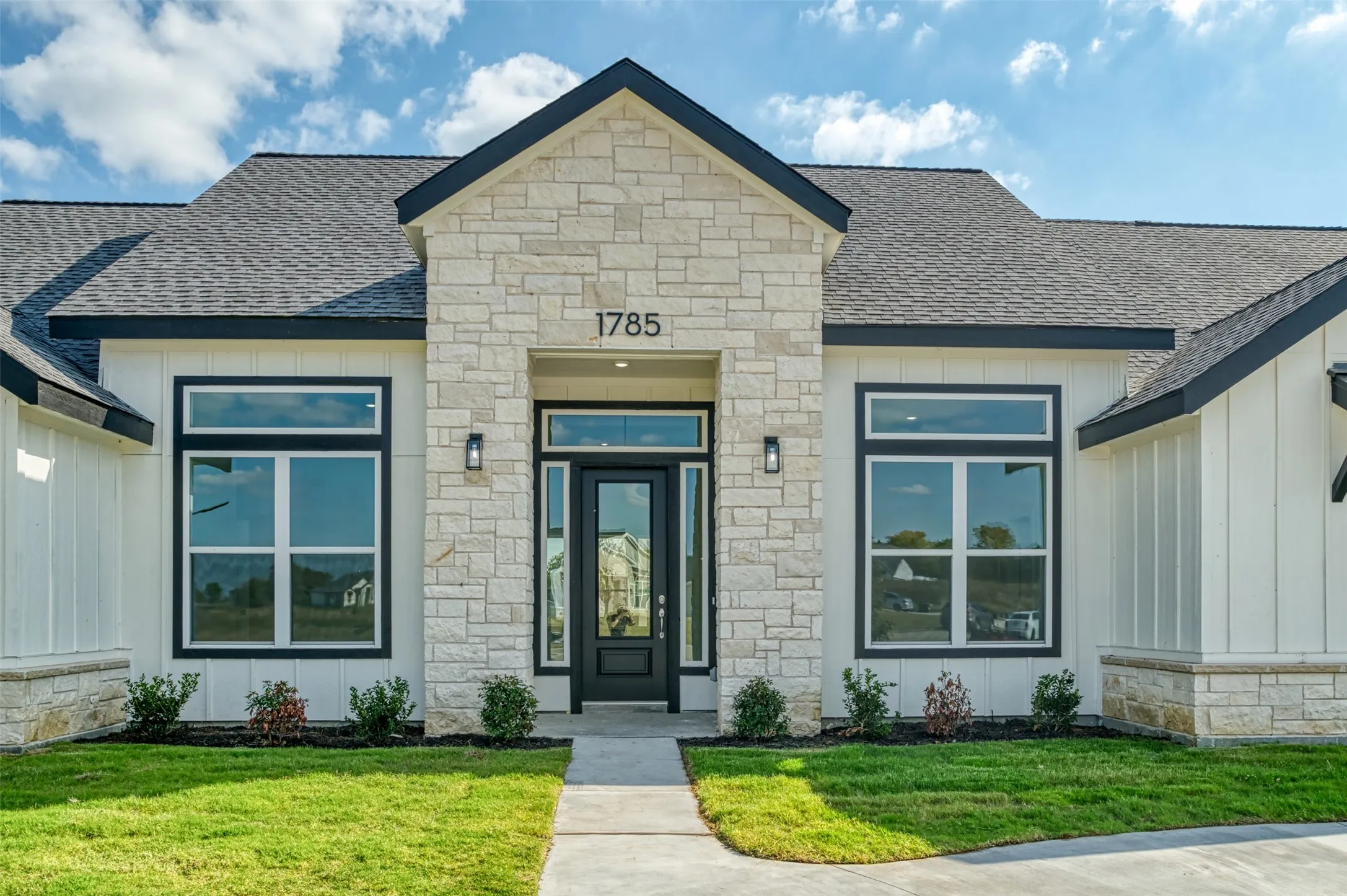 Single Family Residence For Sale in Collin County , 1785 crestridge Circle, Princeton, Texas 75407, 4 Bedroom, 5 Bathroom, 2 Garage spaces, 3,656 Sqft, built in 2025, mls#21156432, Real Estate Agent in Princeton, Homes For Sale in Collin county, Homes For Sale in Princeton, Realtor in Princeton Texas, Real Estate Brokerage Independent Realty Texas, Luminita Cordes Realtor