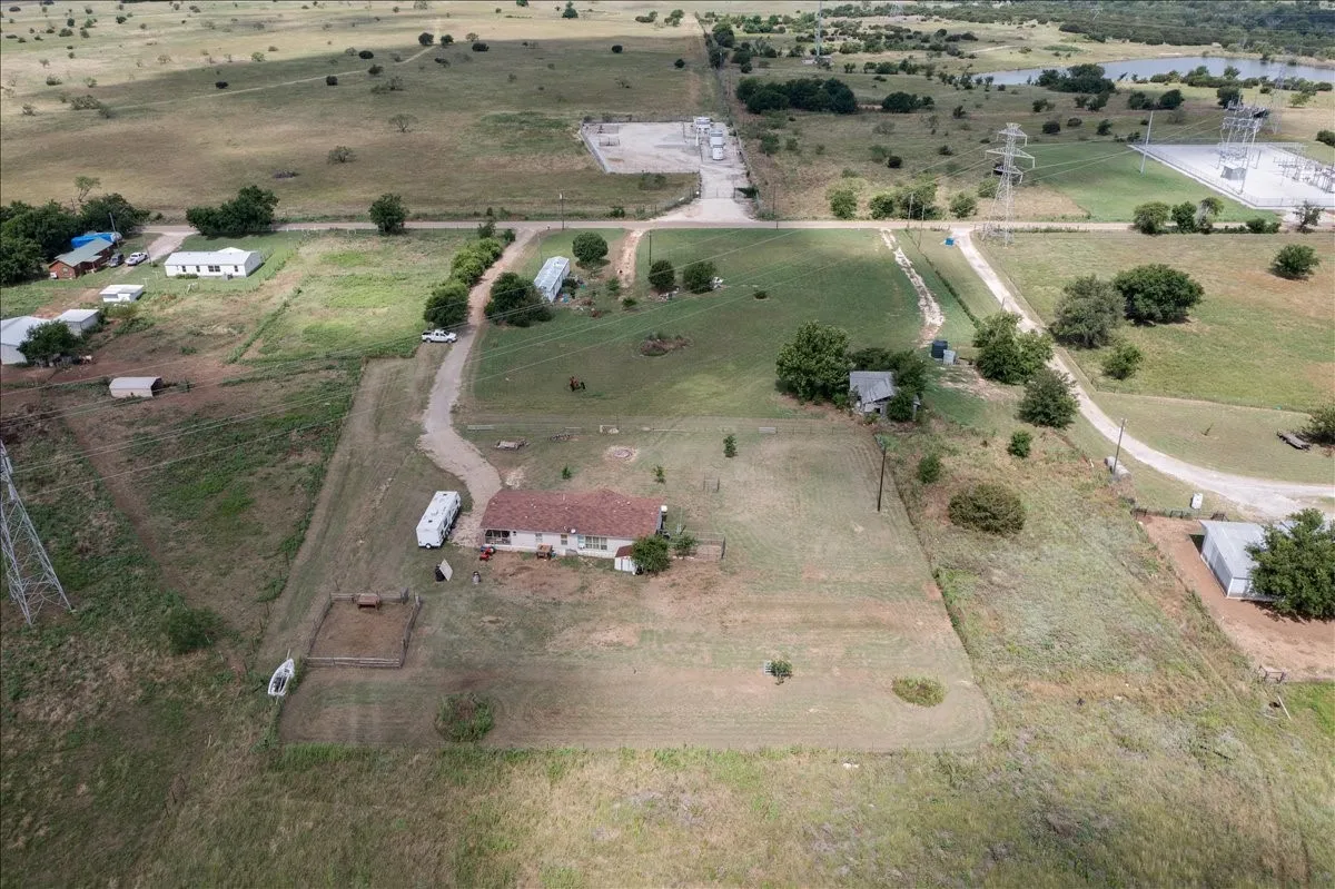 Manufactured Home For Sale in Johnson County , 5680 County Road 1217, Cleburne, Texas 76033, 3 Bedroom, 2 Bathroom, Garage spaces, 1,736 Sqft, built in 1996, Preowned, mls#21153868, Real Estate Agent in Cleburne, Homes For Sale in Johnson county, Homes For Sale in Cleburne, Realtor in Cleburne Texas, Real Estate Brokerage Independent Realty Texas, Luminita Cordes Realtor