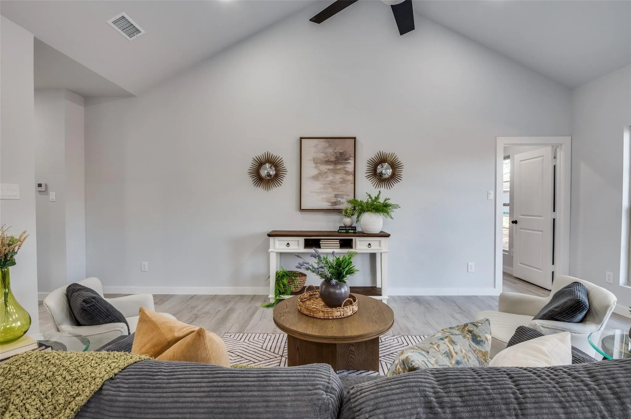 Single Family Residence For Sale in Henderson County , 420 Kelly Lane, Seven Points, Texas 75143, 3 Bedroom, 2 Bathroom, 2 Garage spaces, 1,398 Sqft, built in 2024, New Construction - Complete, mls#21157086, Real Estate Agent in Seven Points, Homes For Sale in Henderson county, Homes For Sale in Seven Points, Realtor in Seven Points Texas, Real Estate Brokerage Independent Realty Texas, Luminita Cordes Realtor
