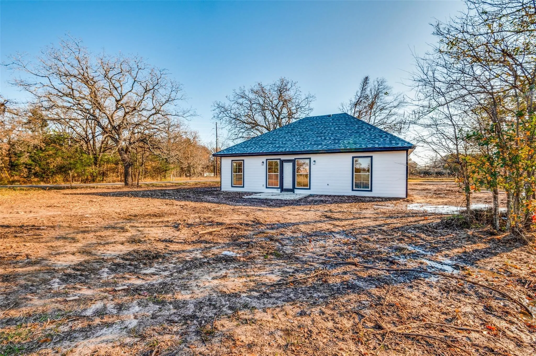 Single Family Residence For Sale in Henderson County , 420 Kelly Lane, Seven Points, Texas 75143, 3 Bedroom, 2 Bathroom, 2 Garage spaces, 1,398 Sqft, built in 2024, New Construction - Complete, mls#21157086, Real Estate Agent in Seven Points, Homes For Sale in Henderson county, Homes For Sale in Seven Points, Realtor in Seven Points Texas, Real Estate Brokerage Independent Realty Texas, Luminita Cordes Realtor