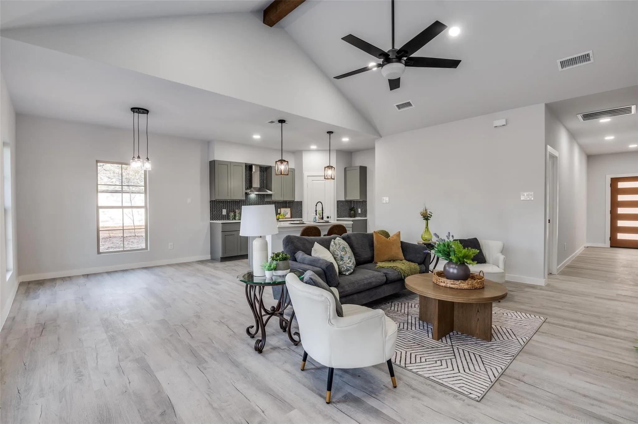 Single Family Residence For Sale in Henderson County , 420 Kelly Lane, Seven Points, Texas 75143, 3 Bedroom, 2 Bathroom, 2 Garage spaces, 1,398 Sqft, built in 2024, New Construction - Complete, mls#21157086, Real Estate Agent in Seven Points, Homes For Sale in Henderson county, Homes For Sale in Seven Points, Realtor in Seven Points Texas, Real Estate Brokerage Independent Realty Texas, Luminita Cordes Realtor
