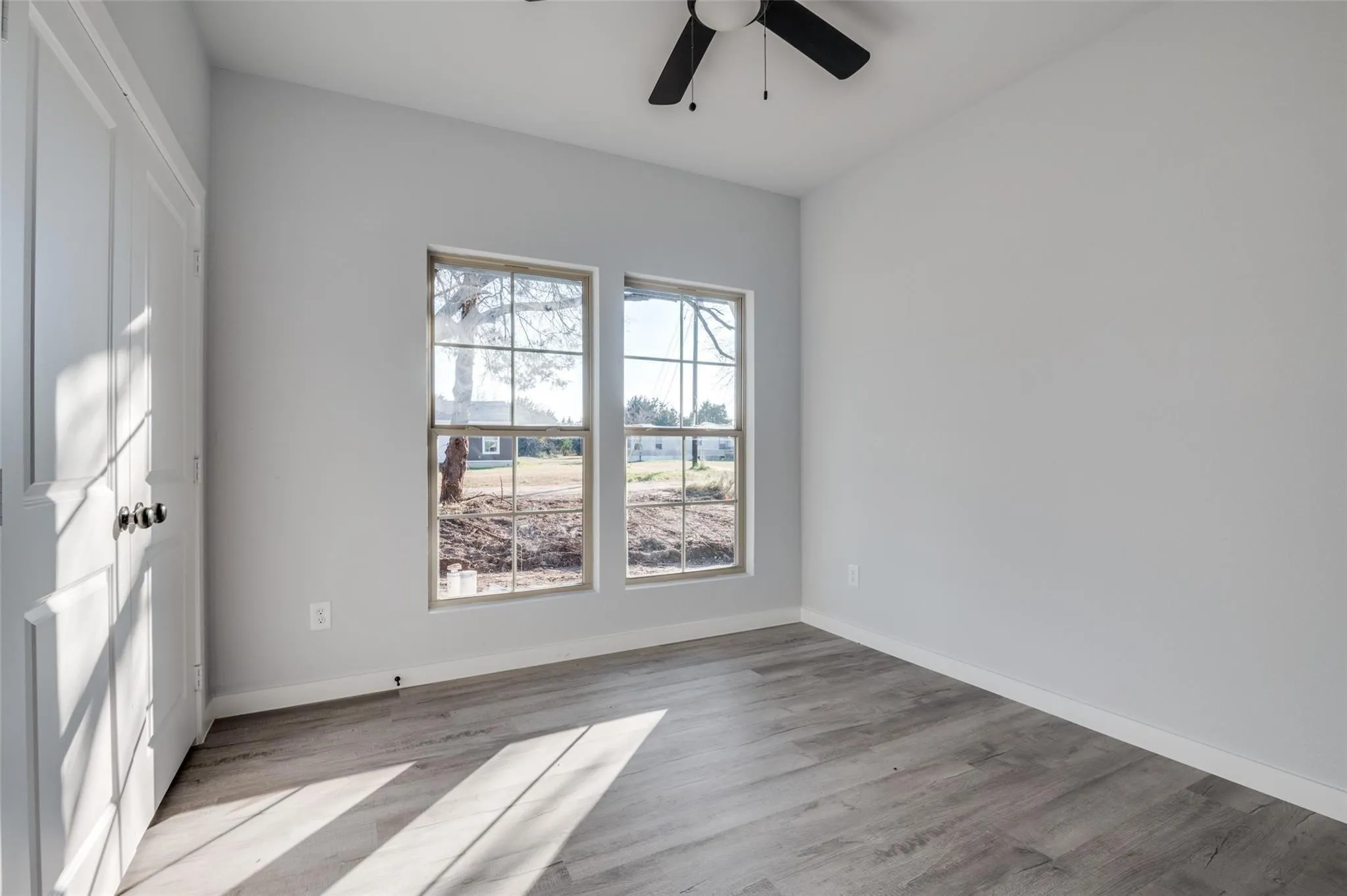 Single Family Residence For Sale in Henderson County , 420 Kelly Lane, Seven Points, Texas 75143, 3 Bedroom, 2 Bathroom, 2 Garage spaces, 1,398 Sqft, built in 2024, New Construction - Complete, mls#21157086, Real Estate Agent in Seven Points, Homes For Sale in Henderson county, Homes For Sale in Seven Points, Realtor in Seven Points Texas, Real Estate Brokerage Independent Realty Texas, Luminita Cordes Realtor