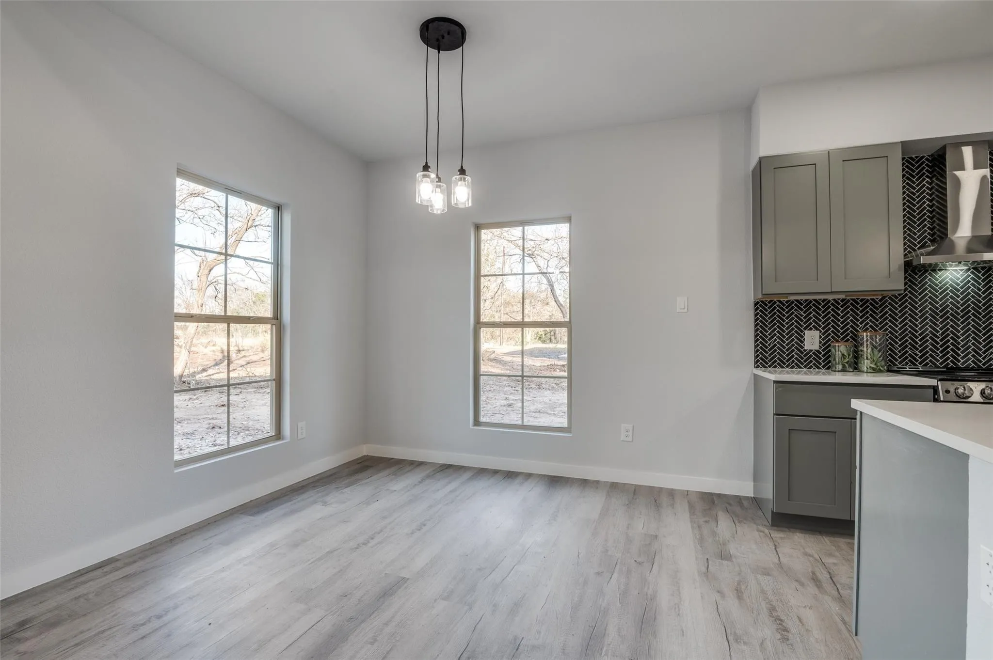 Single Family Residence For Sale in Henderson County , 420 Kelly Lane, Seven Points, Texas 75143, 3 Bedroom, 2 Bathroom, 2 Garage spaces, 1,398 Sqft, built in 2024, New Construction - Complete, mls#21157086, Real Estate Agent in Seven Points, Homes For Sale in Henderson county, Homes For Sale in Seven Points, Realtor in Seven Points Texas, Real Estate Brokerage Independent Realty Texas, Luminita Cordes Realtor