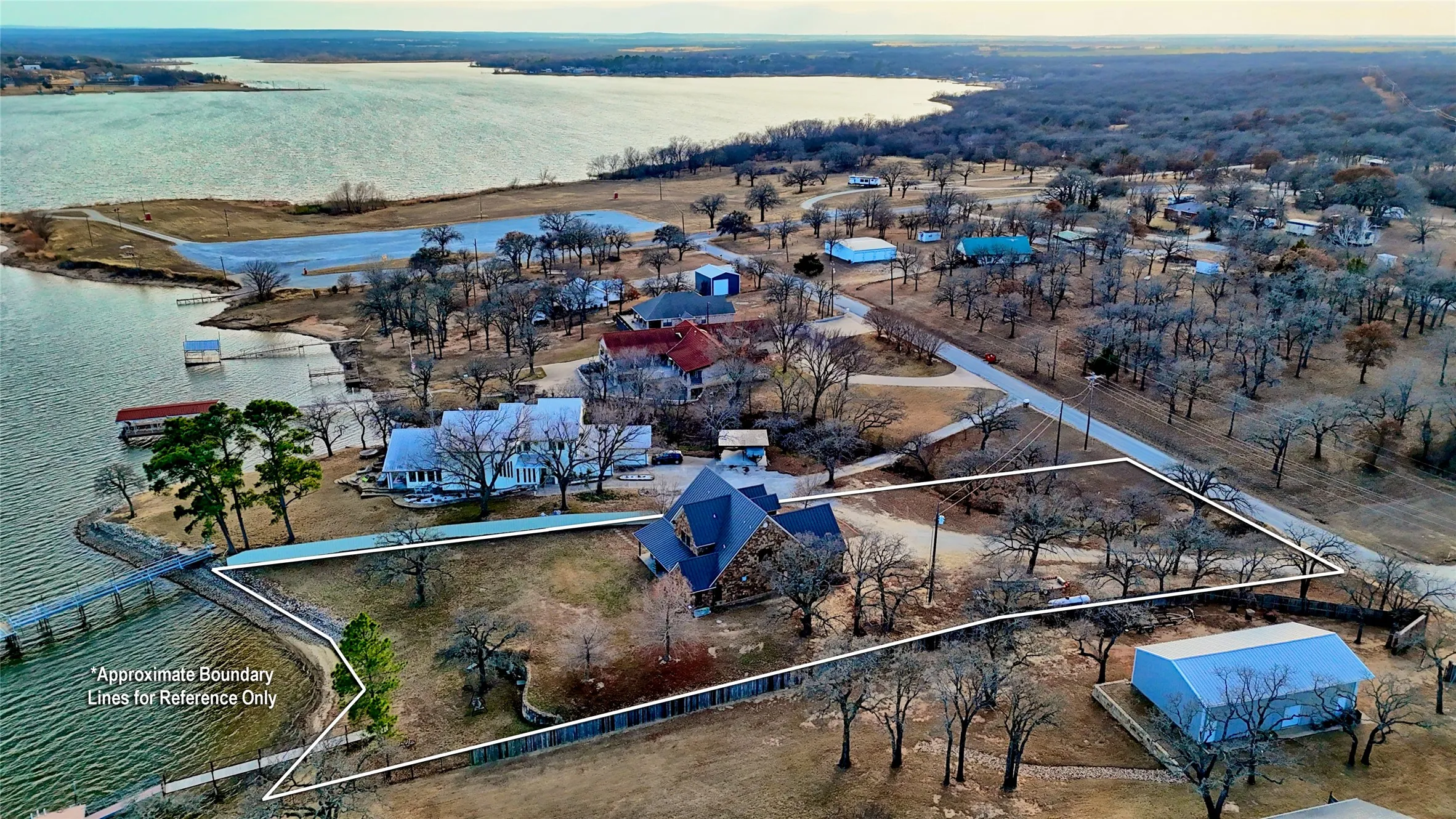 Single Family Residence For Sale in Montague County , 202 Storey Road, Nocona, Texas 76255, 3 Bedroom, 3 Bathroom, 2 Garage spaces, 3,636 Sqft, built in 2008, Preowned, mls#21157134, Real Estate Agent in Nocona, Homes For Sale in Montague county, Homes For Sale in Nocona, Realtor in Nocona Texas, Real Estate Brokerage Independent Realty Texas, Luminita Cordes Realtor