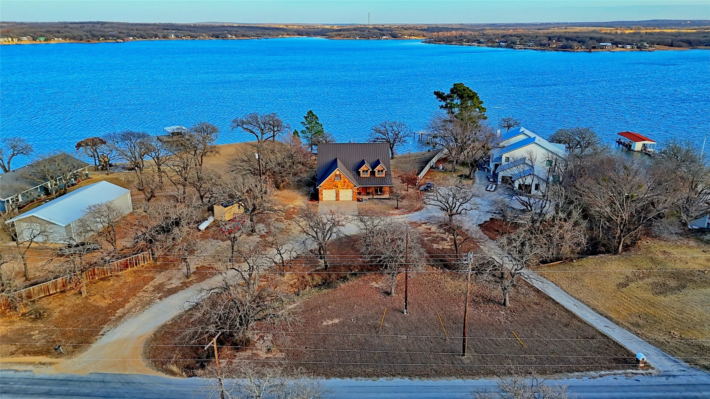 Single Family Residence For Sale in Montague County , 202 Storey Road, Nocona, Texas 76255, 3 Bedroom, 3 Bathroom, 2 Garage spaces, 3,636 Sqft, built in 2008, Preowned, mls#21157134, Real Estate Agent in Nocona, Homes For Sale in Montague county, Homes For Sale in Nocona, Realtor in Nocona Texas, Real Estate Brokerage Independent Realty Texas, Luminita Cordes Realtor