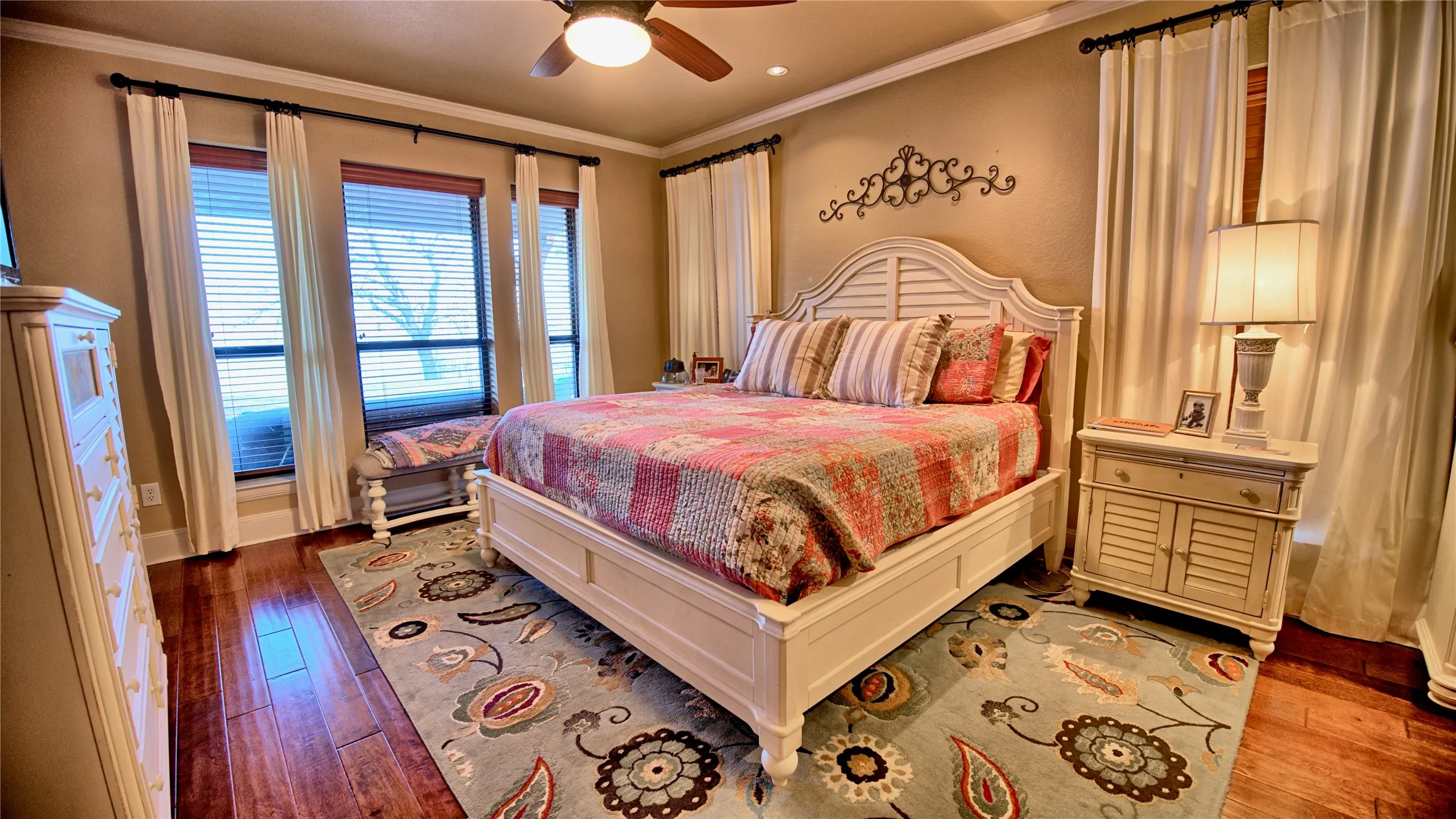 Single Family Residence For Sale in Montague County , 202 Storey Road, Nocona, Texas 76255, 3 Bedroom, 3 Bathroom, 2 Garage spaces, 3,636 Sqft, built in 2008, Preowned, mls#21157134, Real Estate Agent in Nocona, Homes For Sale in Montague county, Homes For Sale in Nocona, Realtor in Nocona Texas, Real Estate Brokerage Independent Realty Texas, Luminita Cordes Realtor