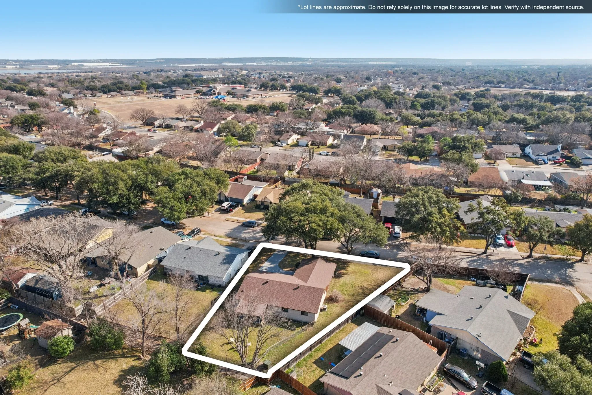 Single Family Residence For Sale in Dallas County , 326 E Ferndale Lane, Grand Prairie, Texas 75052, 4 Bedrooms, 2 Bathrooms, Garage spaces, 1,520 Sqft, built in 1974, Preowned, Price $290,000, mls#21157193, Real Estate Agent in Grand Prairie, Homes For Sale in Dallas county, Homes For Sale in Grand Prairie, Realtor in Grand Prairie Texas, Real Estate Brokerage Independent Realty Texas, Luminita Cordes Realtor