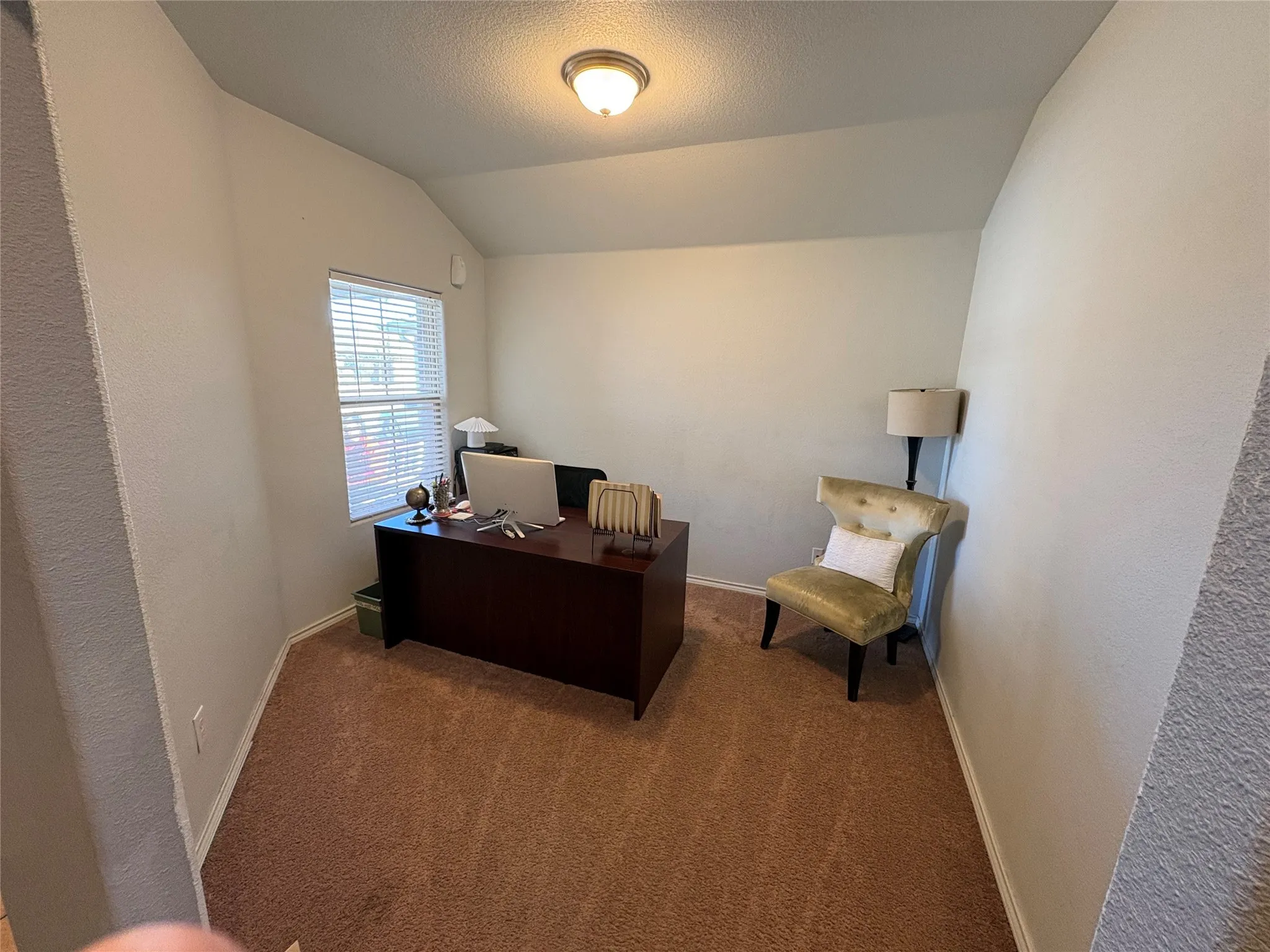 Single Family Residence For Sale in Tarrant County , 1213 Walnut Cliff Court, Fort Worth, Texas 76179, 4 Bedroom, 2 Bathroom, Garage spaces, 1,822 Sqft, built in 2017, Preowned, mls#21155547, Real Estate Agent in Fort Worth, Homes For Sale in Tarrant county, Homes For Sale in Fort Worth, Realtor in Fort Worth Texas, Real Estate Brokerage Independent Realty Texas, Luminita Cordes Realtor