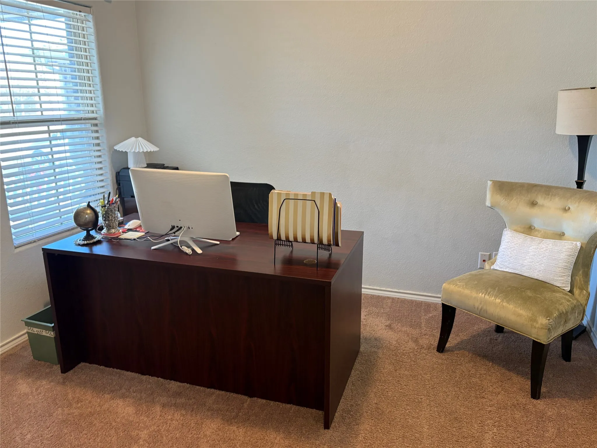 Single Family Residence For Sale in Tarrant County , 1213 Walnut Cliff Court, Fort Worth, Texas 76179, 4 Bedroom, 2 Bathroom, Garage spaces, 1,822 Sqft, built in 2017, Preowned, mls#21155547, Real Estate Agent in Fort Worth, Homes For Sale in Tarrant county, Homes For Sale in Fort Worth, Realtor in Fort Worth Texas, Real Estate Brokerage Independent Realty Texas, Luminita Cordes Realtor