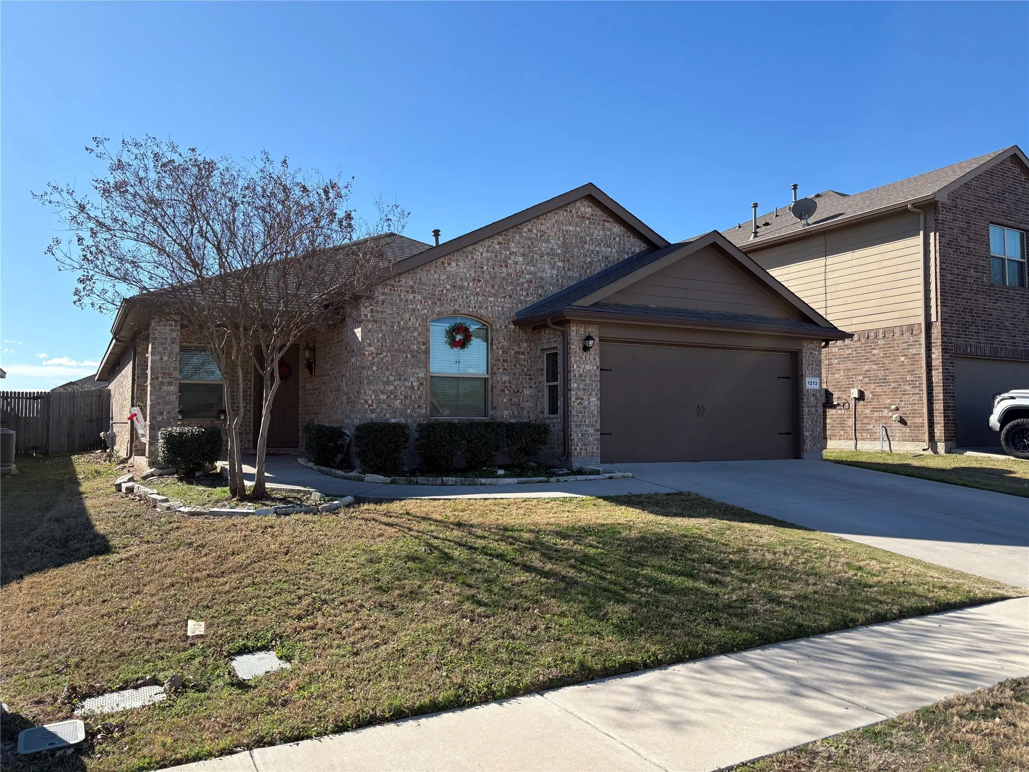 Single Family Residence For Sale in Tarrant County , 1213 Walnut Cliff Court, Fort Worth, Texas 76179, 4 Bedroom, 2 Bathroom, Garage spaces, 1,822 Sqft, built in 2017, Preowned, mls#21155547, Real Estate Agent in Fort Worth, Homes For Sale in Tarrant county, Homes For Sale in Fort Worth, Realtor in Fort Worth Texas, Real Estate Brokerage Independent Realty Texas, Luminita Cordes Realtor
