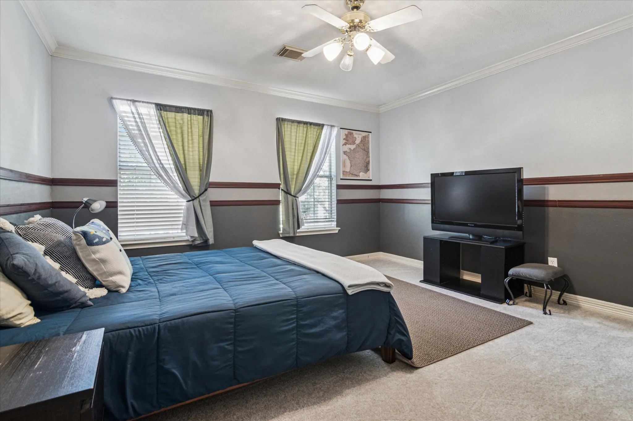 Single Family Residence For Sale in Dallas County , 2200 Southern Oak Drive, Irving, Texas 75063, 4 Bedroom, 4 Bathroom, 2 Garage spaces, 4,485 Sqft, built in 1990, Preowned, mls#21155434, Real Estate Agent in Irving, Homes For Sale in Dallas county, Homes For Sale in Irving, Realtor in Irving Texas, Real Estate Brokerage Independent Realty Texas, Luminita Cordes Realtor