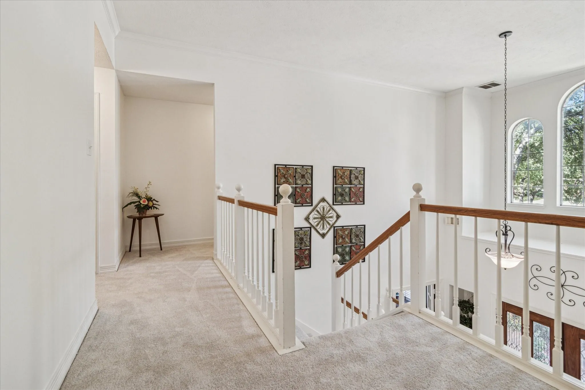Single Family Residence For Sale in Dallas County , 2200 Southern Oak Drive, Irving, Texas 75063, 4 Bedroom, 4 Bathroom, 2 Garage spaces, 4,485 Sqft, built in 1990, Preowned, mls#21155434, Real Estate Agent in Irving, Homes For Sale in Dallas county, Homes For Sale in Irving, Realtor in Irving Texas, Real Estate Brokerage Independent Realty Texas, Luminita Cordes Realtor