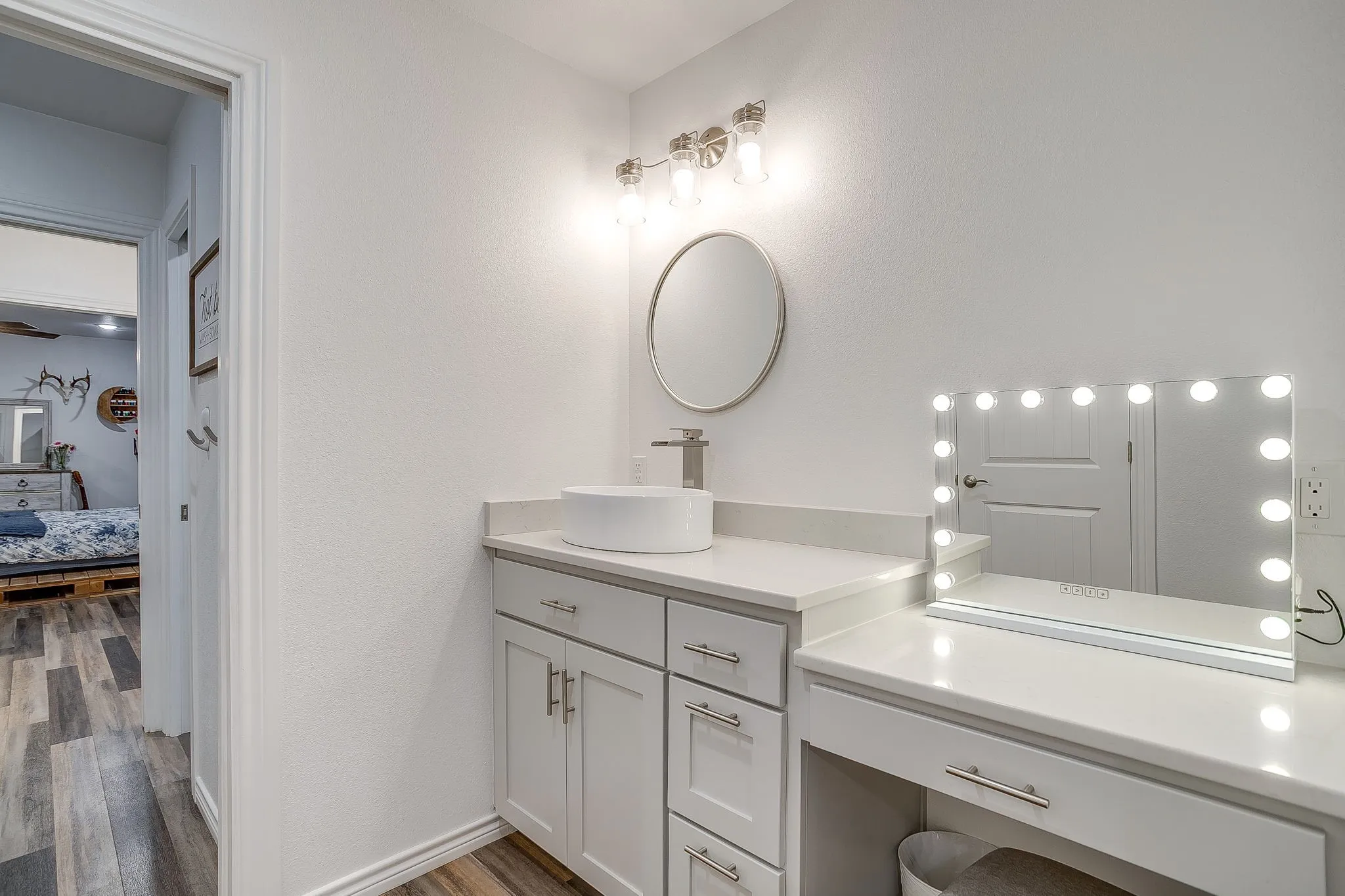 Single Family Residence For Sale in Young County , 733 Fm 2652, Graham, Texas 76450, 3 Bedroom, 4 Bathroom, 3 Garage spaces, 2,852 Sqft, built in 2019, Preowned, mls#21156994, Real Estate Agent in Graham, Homes For Sale in Young county, Homes For Sale in Graham, Realtor in Graham Texas, Real Estate Brokerage Independent Realty Texas, Luminita Cordes Realtor
