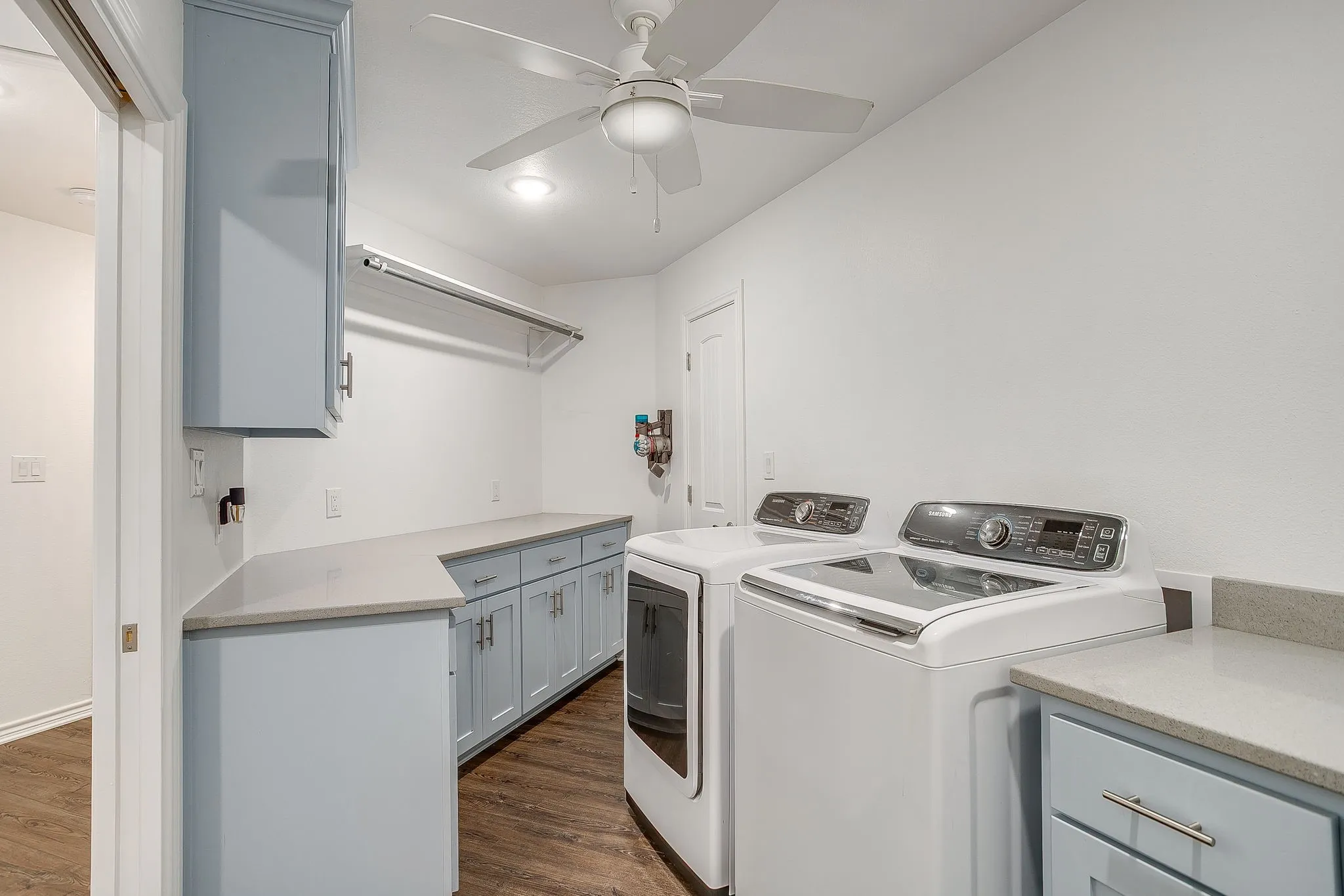 Single Family Residence For Sale in Young County , 733 Fm 2652, Graham, Texas 76450, 3 Bedroom, 4 Bathroom, 3 Garage spaces, 2,852 Sqft, built in 2019, Preowned, mls#21156994, Real Estate Agent in Graham, Homes For Sale in Young county, Homes For Sale in Graham, Realtor in Graham Texas, Real Estate Brokerage Independent Realty Texas, Luminita Cordes Realtor
