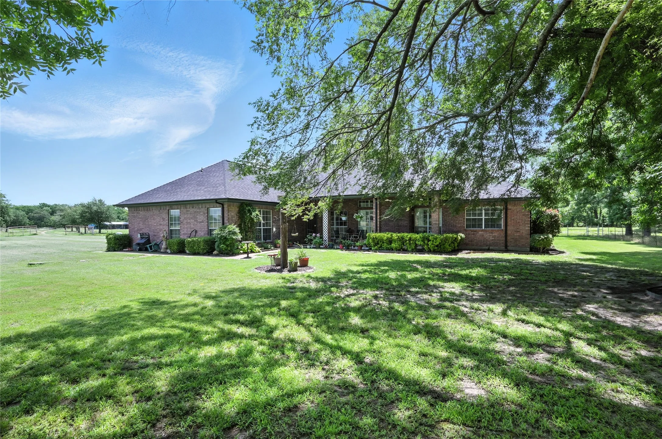 Farm For Sale in Rains County , 2134 Rs County Road 1402, Point, Texas 75472, 4 Bedroom, 3 Bathroom, 3 Garage spaces, 2,872 Sqft, built in 1997, Preowned, mls#21156714, Real Estate Agent in Point, Homes For Sale in Rains county, Homes For Sale in Point, Realtor in Point Texas, Real Estate Brokerage Independent Realty Texas, Luminita Cordes Realtor