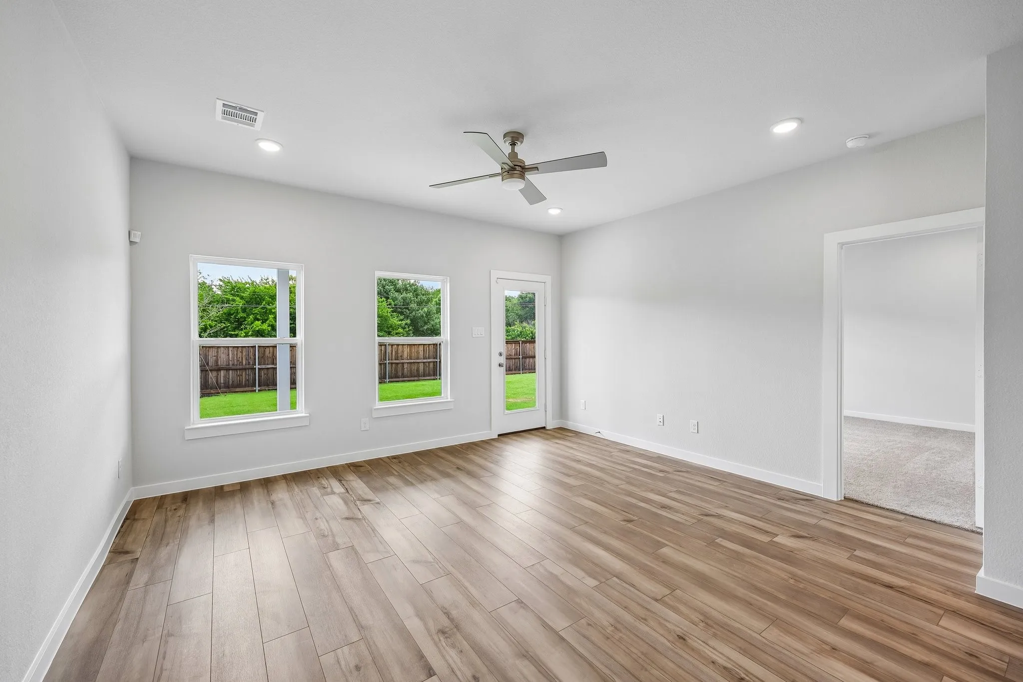 Single Family Residence For Sale in Kaufman County , 725 Vineyard Way, Forney, Texas 75126, 3 Bedroom, 3 Bathroom, 3 Garage spaces, 2,172 Sqft, built in 2026, New Construction - Incomplete, mls#21157431, Real Estate Agent in Forney, Homes For Sale in Kaufman county, Homes For Sale in Forney, Realtor in Forney Texas, Real Estate Brokerage Independent Realty Texas, Luminita Cordes Realtor