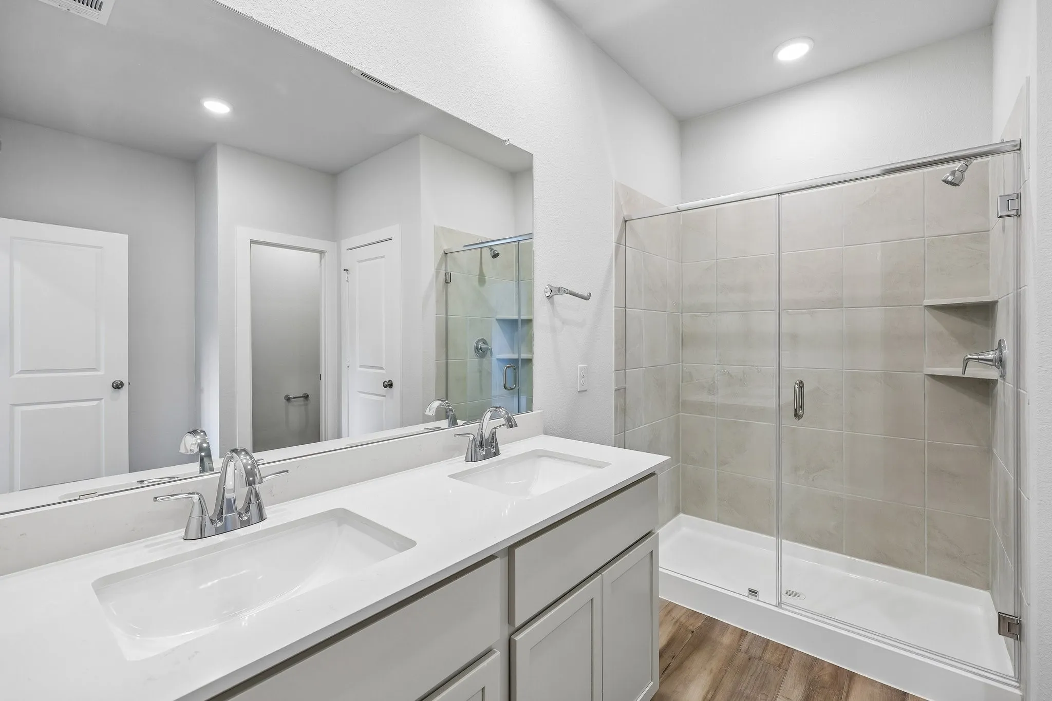 Single Family Residence For Sale in Kaufman County , 725 Vineyard Way, Forney, Texas 75126, 3 Bedroom, 3 Bathroom, 3 Garage spaces, 2,172 Sqft, built in 2026, New Construction - Incomplete, mls#21157431, Real Estate Agent in Forney, Homes For Sale in Kaufman county, Homes For Sale in Forney, Realtor in Forney Texas, Real Estate Brokerage Independent Realty Texas, Luminita Cordes Realtor