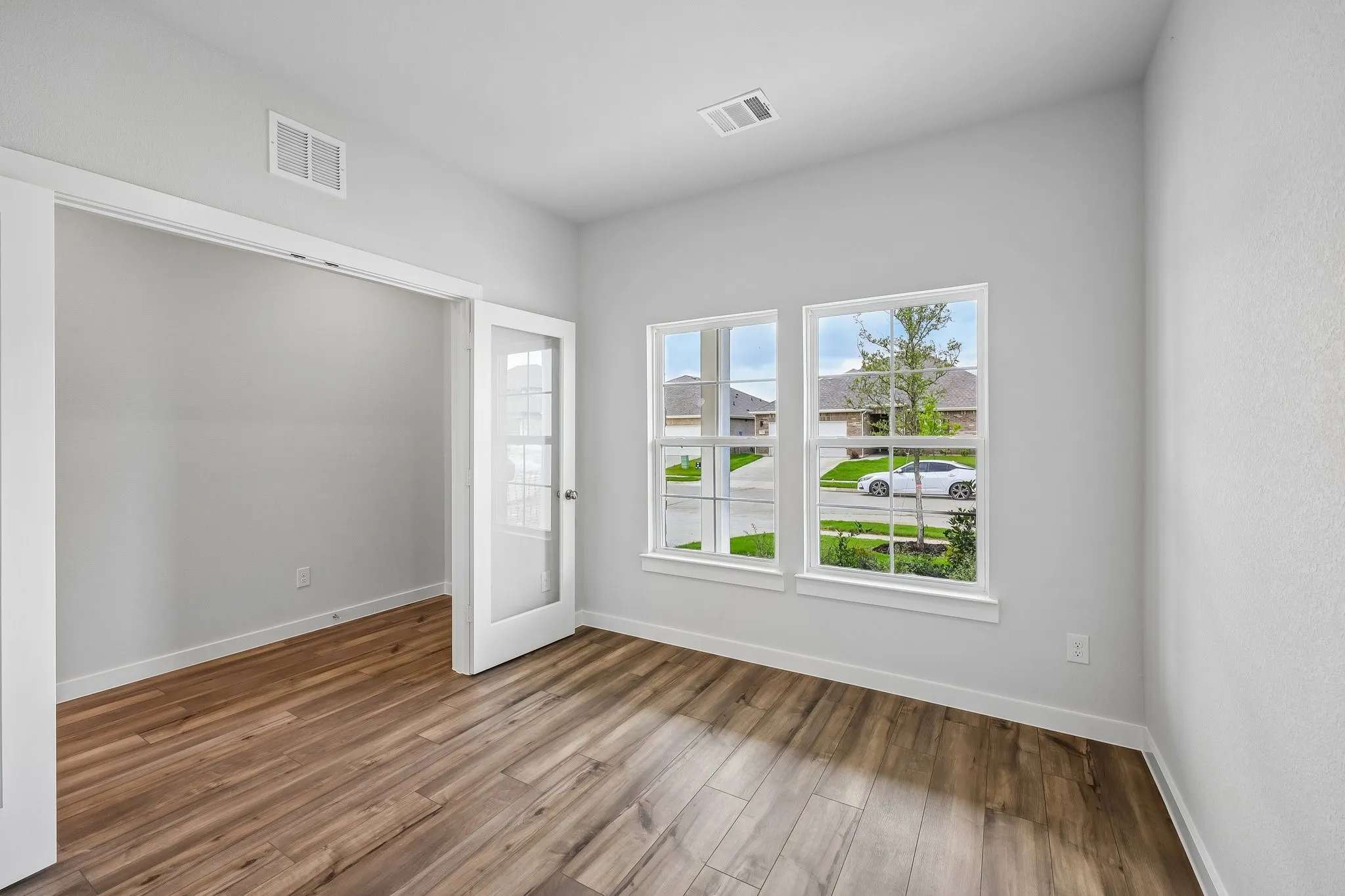 Single Family Residence For Sale in Kaufman County , 725 Vineyard Way, Forney, Texas 75126, 3 Bedroom, 3 Bathroom, 3 Garage spaces, 2,172 Sqft, built in 2026, New Construction - Incomplete, mls#21157431, Real Estate Agent in Forney, Homes For Sale in Kaufman county, Homes For Sale in Forney, Realtor in Forney Texas, Real Estate Brokerage Independent Realty Texas, Luminita Cordes Realtor