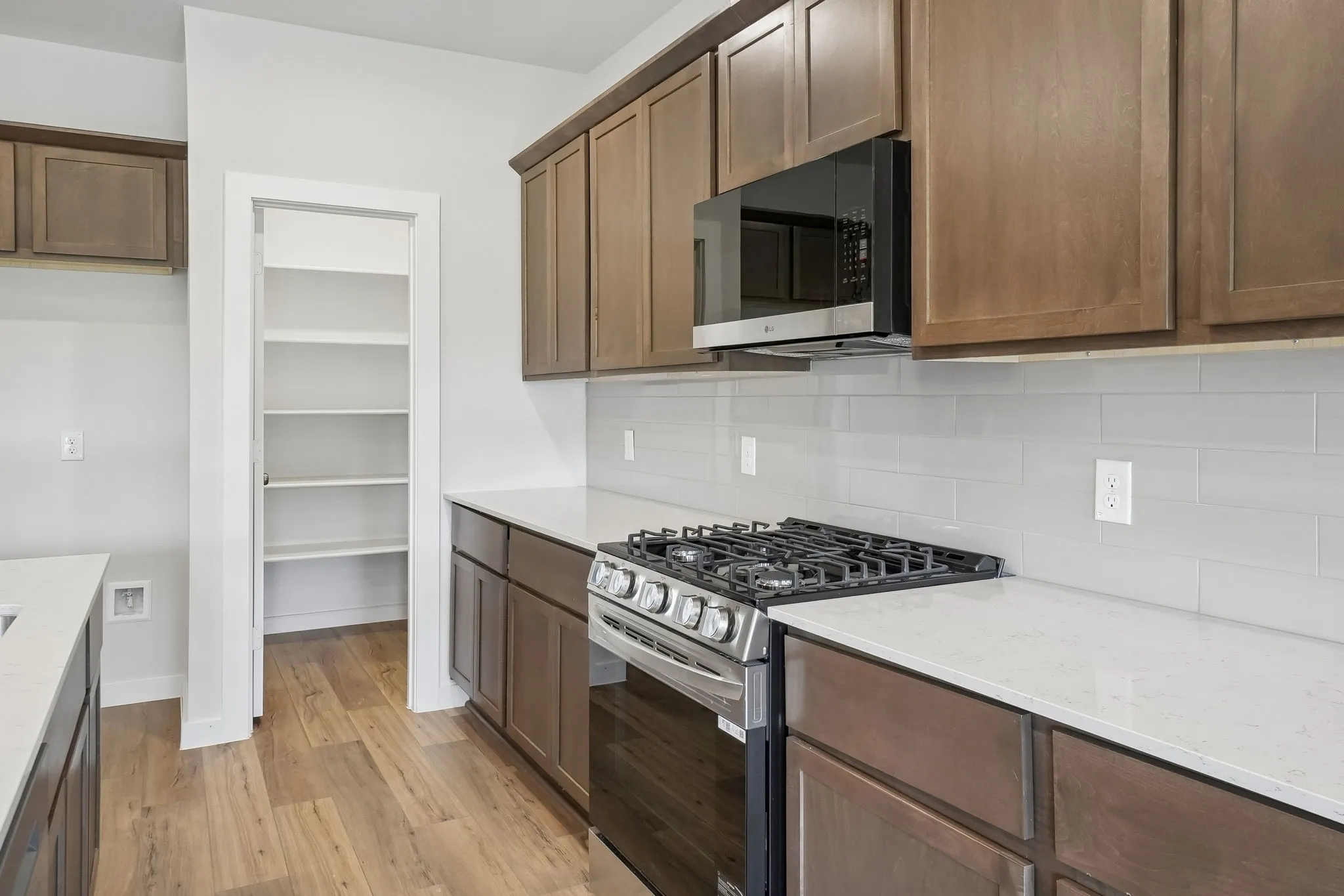 Single Family Residence For Sale in Kaufman County , 713 Vineyard Way, Forney, Texas 75126, 3 Bedroom, 3 Bathroom, 3 Garage spaces, 2,449 Sqft, built in 2026, New Construction - Incomplete, mls#21157441, Real Estate Agent in Forney, Homes For Sale in Kaufman county, Homes For Sale in Forney, Realtor in Forney Texas, Real Estate Brokerage Independent Realty Texas, Luminita Cordes Realtor