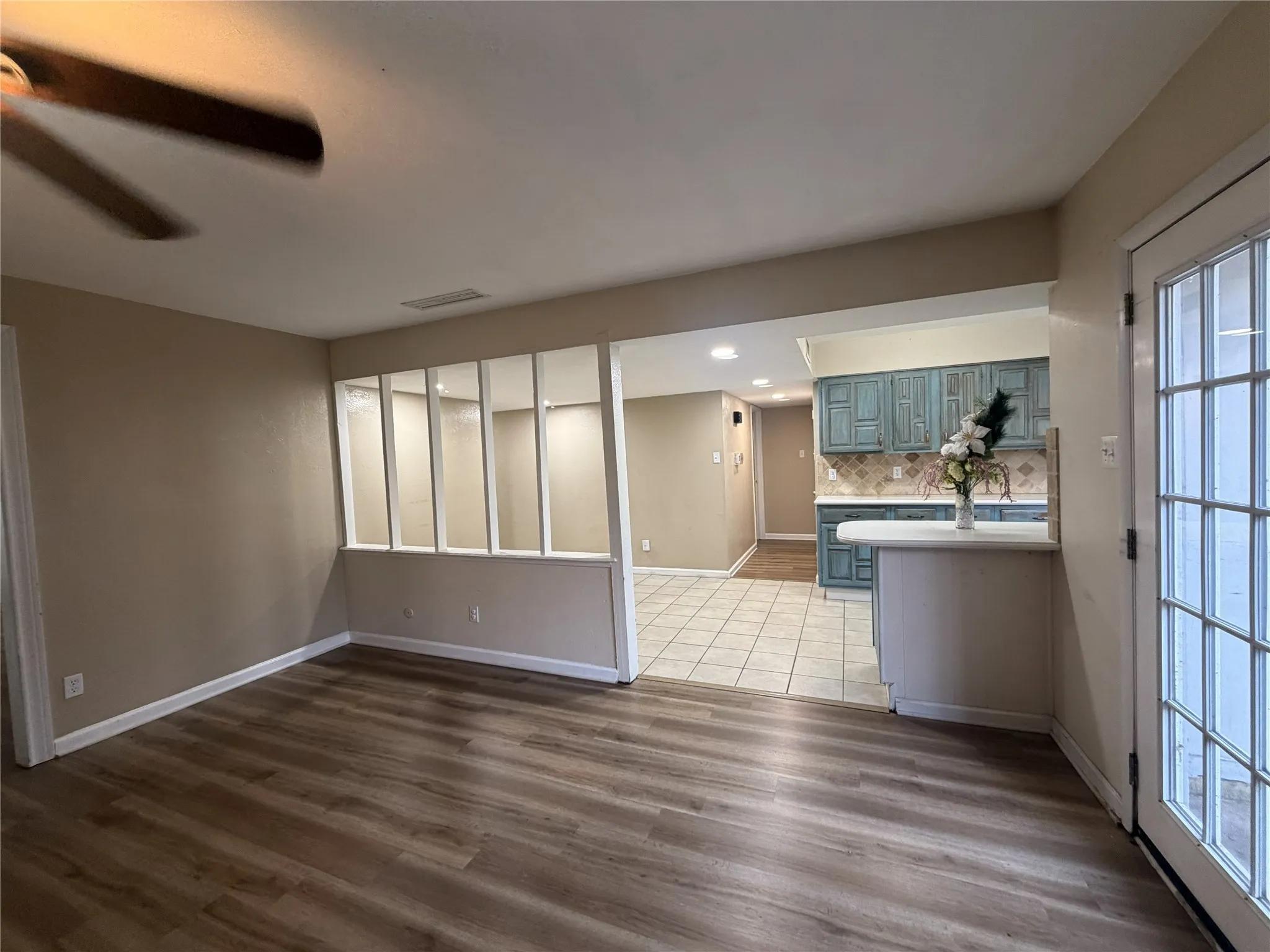 Single Family Residence For Sale in Tarrant County , 4019 Rushmoor Drive, Arlington, Texas 76016, 4 Bedrooms, 3 Bathrooms, 2 Garage spaces, 1,950 Sqft, built in 1977, Price $299,900, mls#21157520, Real Estate Agent in Arlington, Homes For Sale in Tarrant county, Homes For Sale in Arlington, Realtor in Arlington Texas, Real Estate Brokerage Independent Realty Texas, Luminita Cordes Realtor