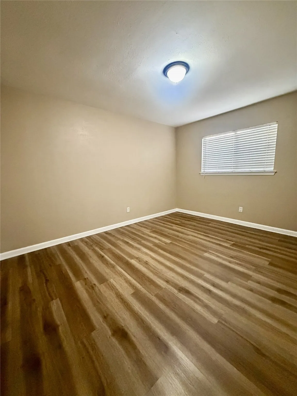Single Family Residence For Sale in Tarrant County , 4019 Rushmoor Drive, Arlington, Texas 76016, 4 Bedrooms, 3 Bathrooms, 2 Garage spaces, 1,950 Sqft, built in 1977, Price $299,900, mls#21157520, Real Estate Agent in Arlington, Homes For Sale in Tarrant county, Homes For Sale in Arlington, Realtor in Arlington Texas, Real Estate Brokerage Independent Realty Texas, Luminita Cordes Realtor