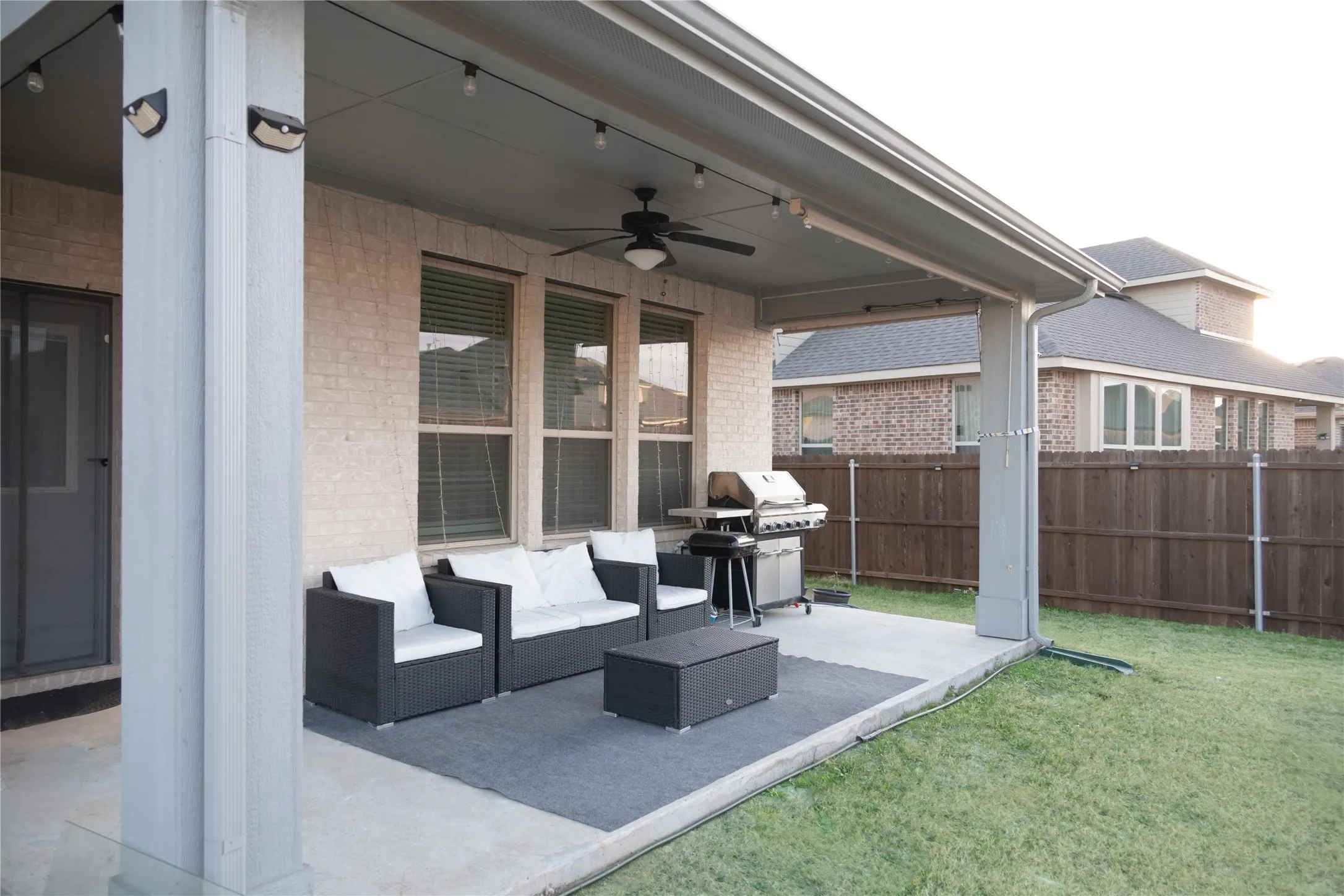 Single Family Residence For Rent in Rockwall County , 4147 Lagoon Place, Royse City, Texas 75189, 4 Bedroom, 4 Bathroom, 2 Garage spaces, 3,088 Sqft, built in 2021, mls#21157557, Real Estate Agent in Royse City, Homes For Rent in Rockwall county, Homes For Rent in Royse City, Realtor in Royse City Texas, Real Estate Brokerage Independent Realty Texas, Luminita Cordes Realtor