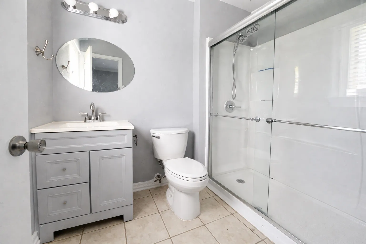 Single Family Residence For Sale in Dallas County , 805 Brookshire Circle, Garland, Texas 75043, 4 Bedroom, 2 Bathroom, Garage spaces, 1,519 Sqft, built in 1966, Preowned, mls#21156954, Real Estate Agent in Garland, Homes For Sale in Dallas county, Homes For Sale in Garland, Realtor in Garland Texas, Real Estate Brokerage Independent Realty Texas, Luminita Cordes Realtor