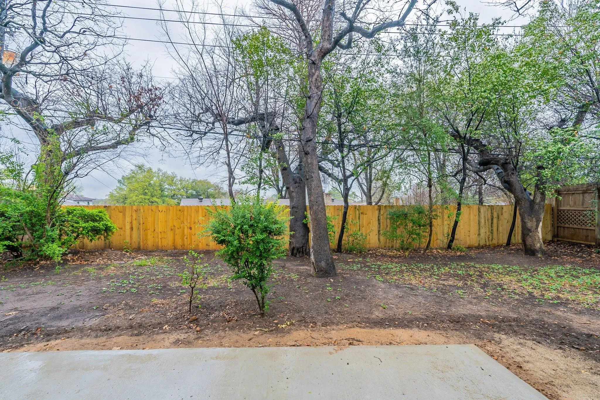 Single Family Residence For Sale in Tarrant County , 2105 Castle Oaks Drive, Arlington, Texas 76012, 3 Bedroom, 2 Bathroom, 2 Garage spaces, 1,815 Sqft, built in 1975, mls#21157599, Real Estate Agent in Arlington, Homes For Sale in Tarrant county, Homes For Sale in Arlington, Realtor in Arlington Texas, Real Estate Brokerage Independent Realty Texas, Luminita Cordes Realtor